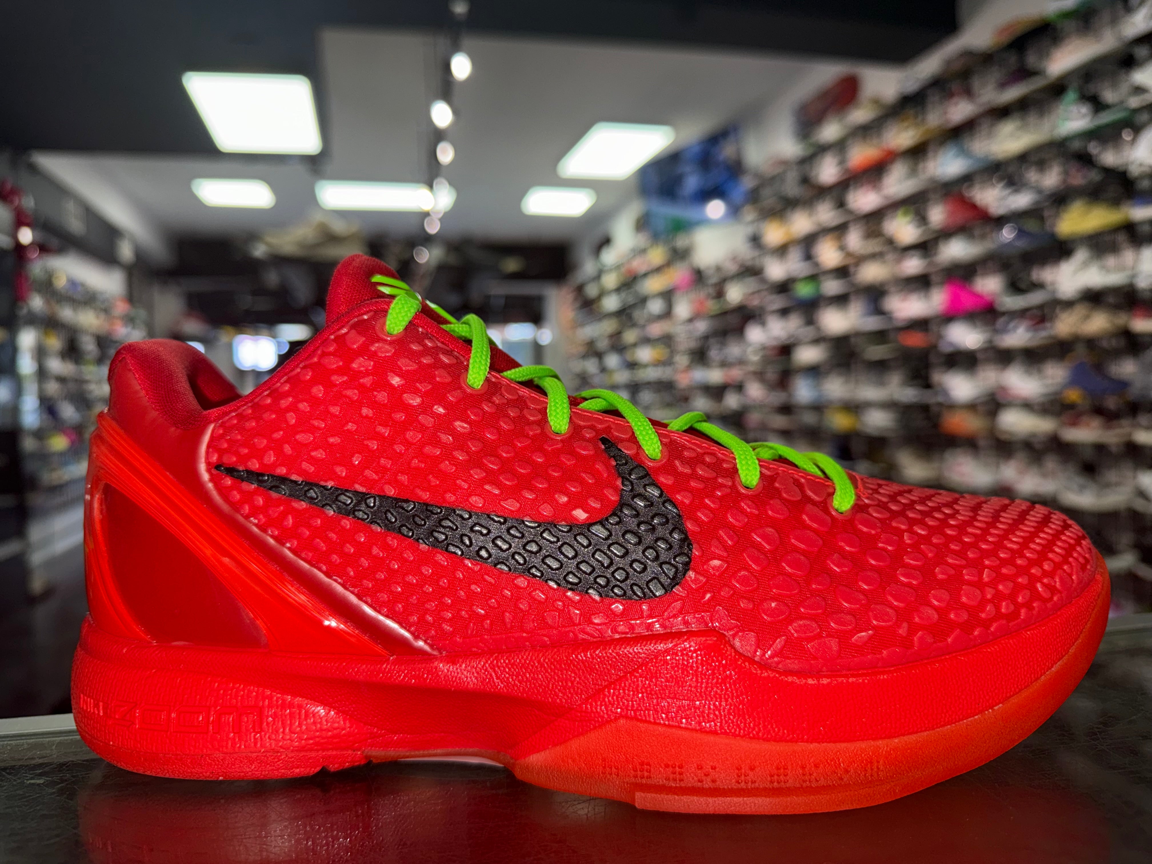 Size 8.5 Kobe 6 Protro "Reverse Grinch"