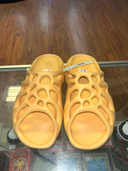 Size 9 Adidas Yeezy 450 Slide “Cream” Brand New (MAMO)