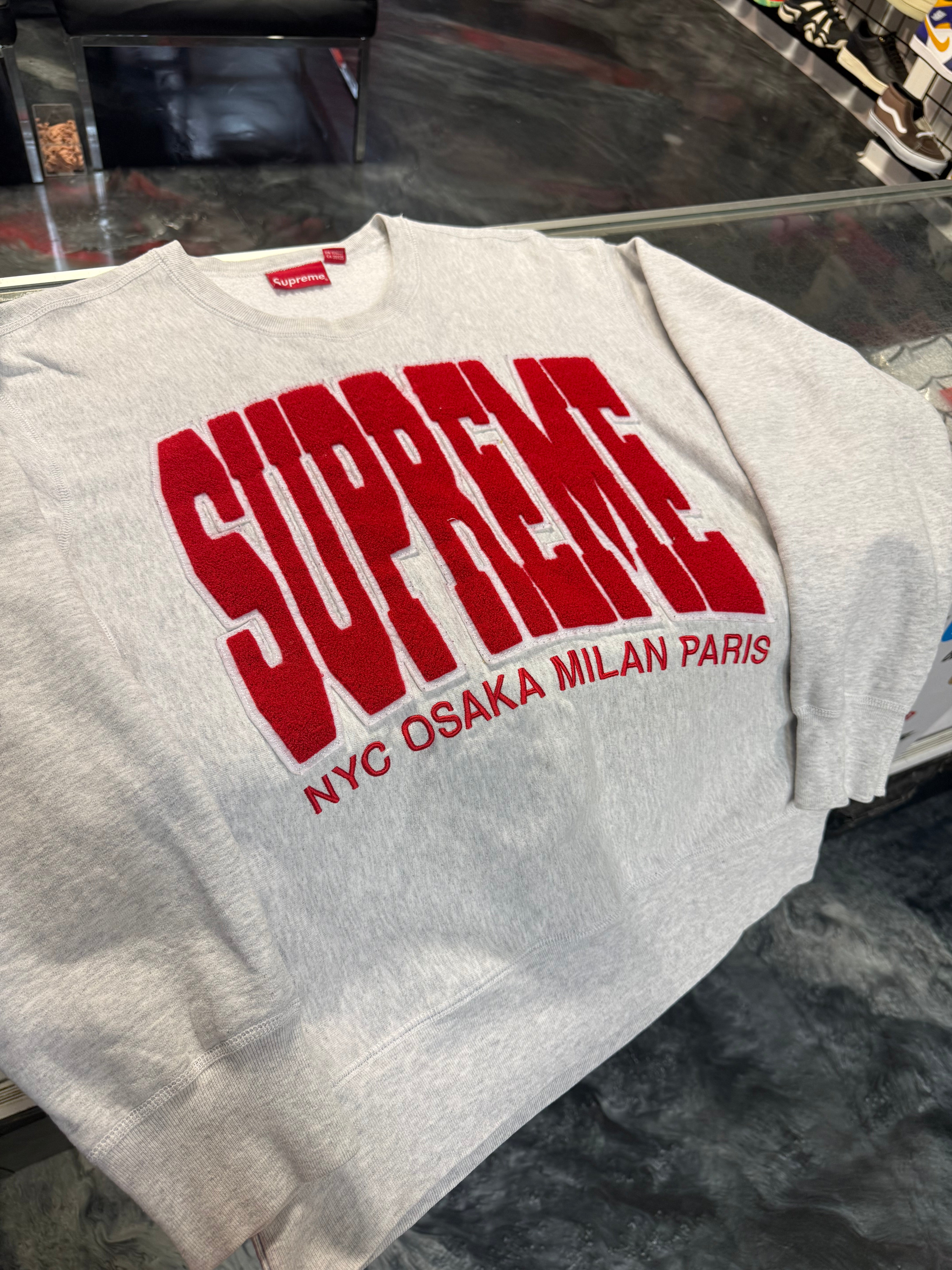 Size M Supreme Cities Arc Crewneck “Grey/Red” – Direct Kicks