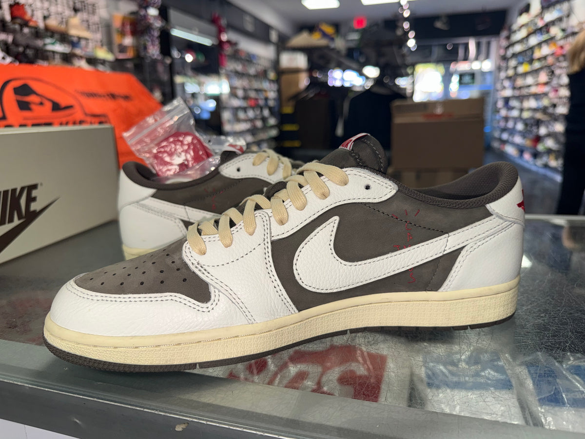 Air Jordan 1 Low Travis Scott Reverse Mocha sneaker, worn 1x, size 11 – view 4