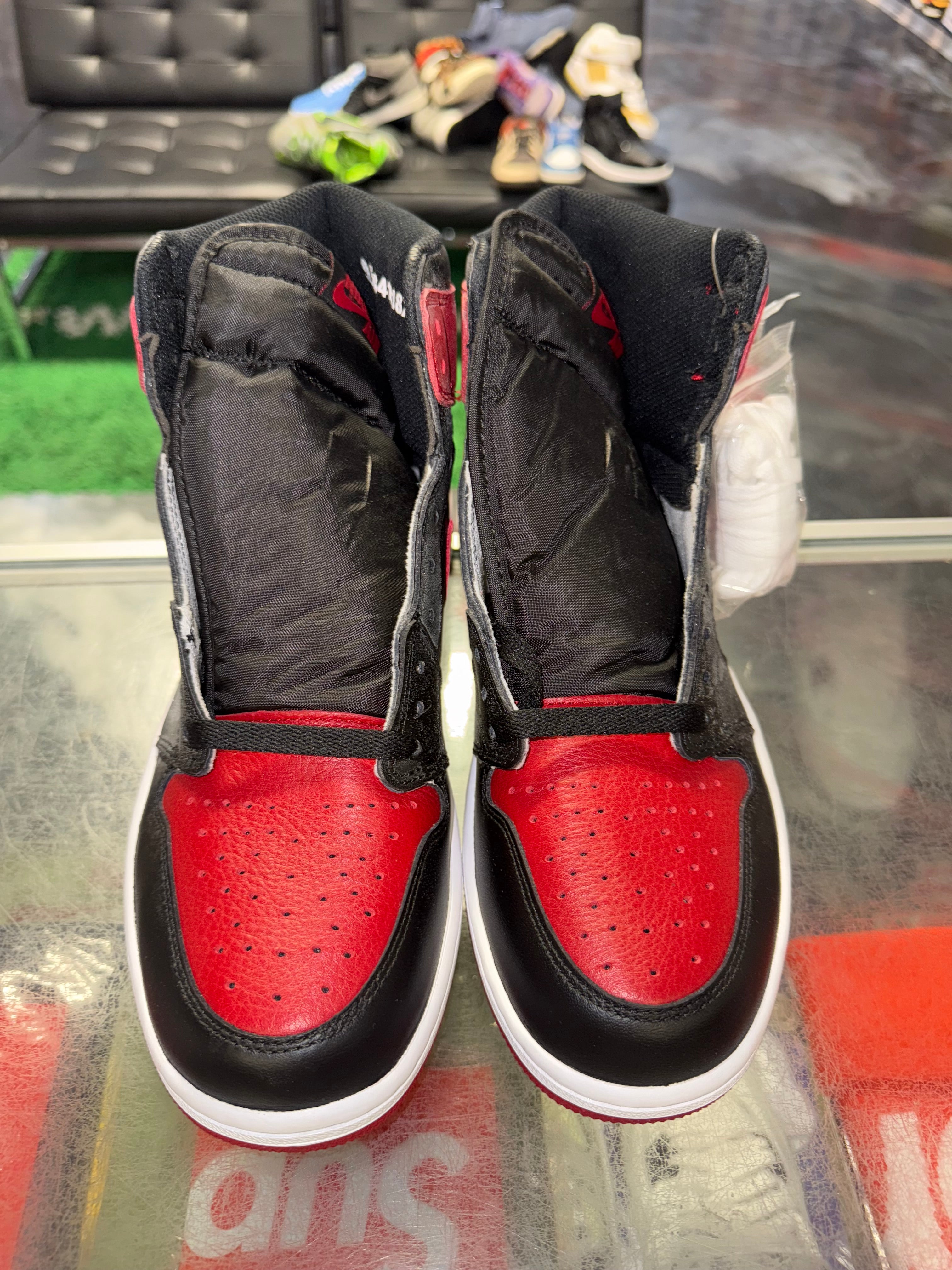 Size 9.5 Air Jordan 1 "Bred Banned" Brand New