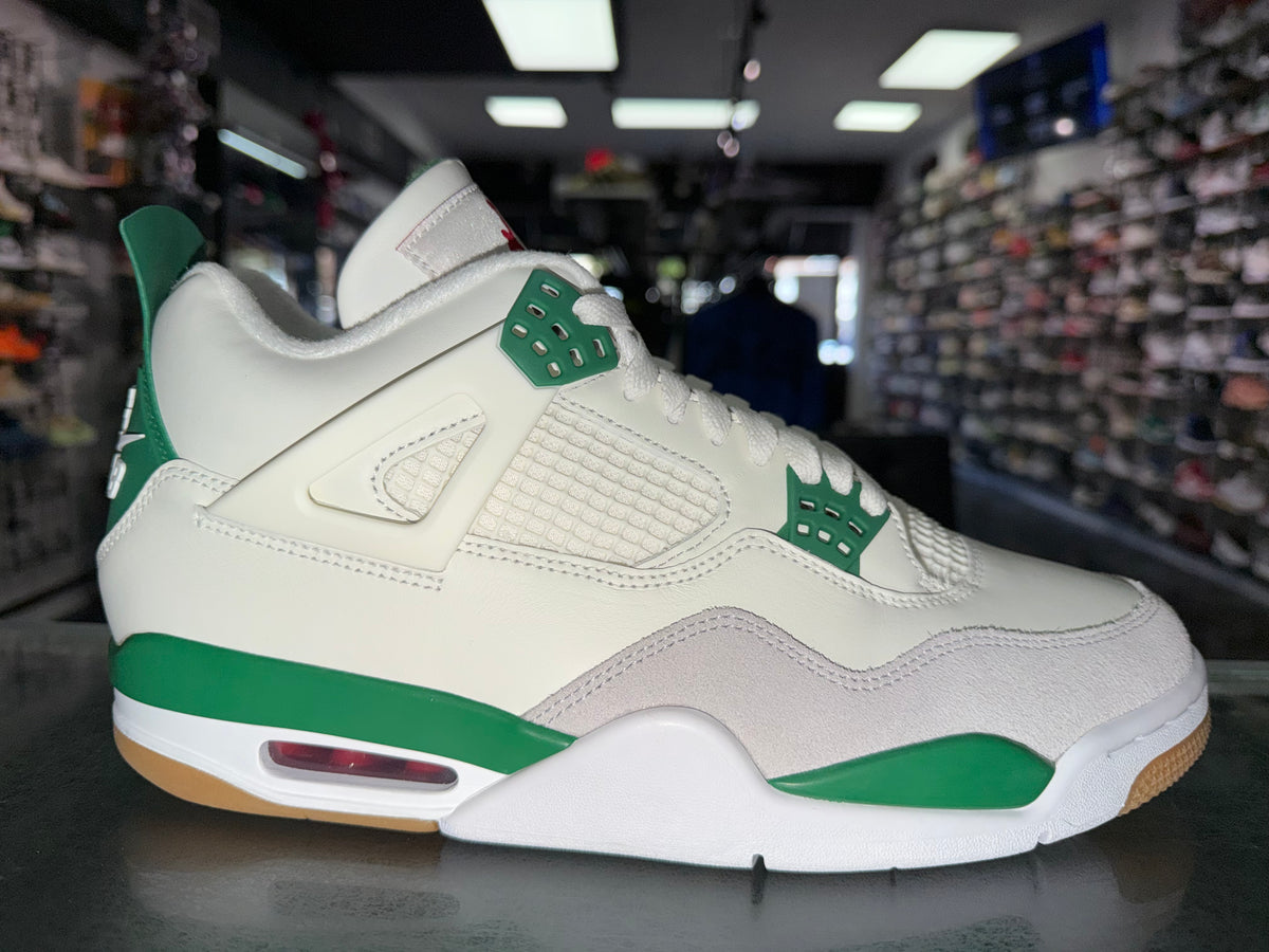 Size 11 Air Jordan 4 SB "Pine Green" Brand New