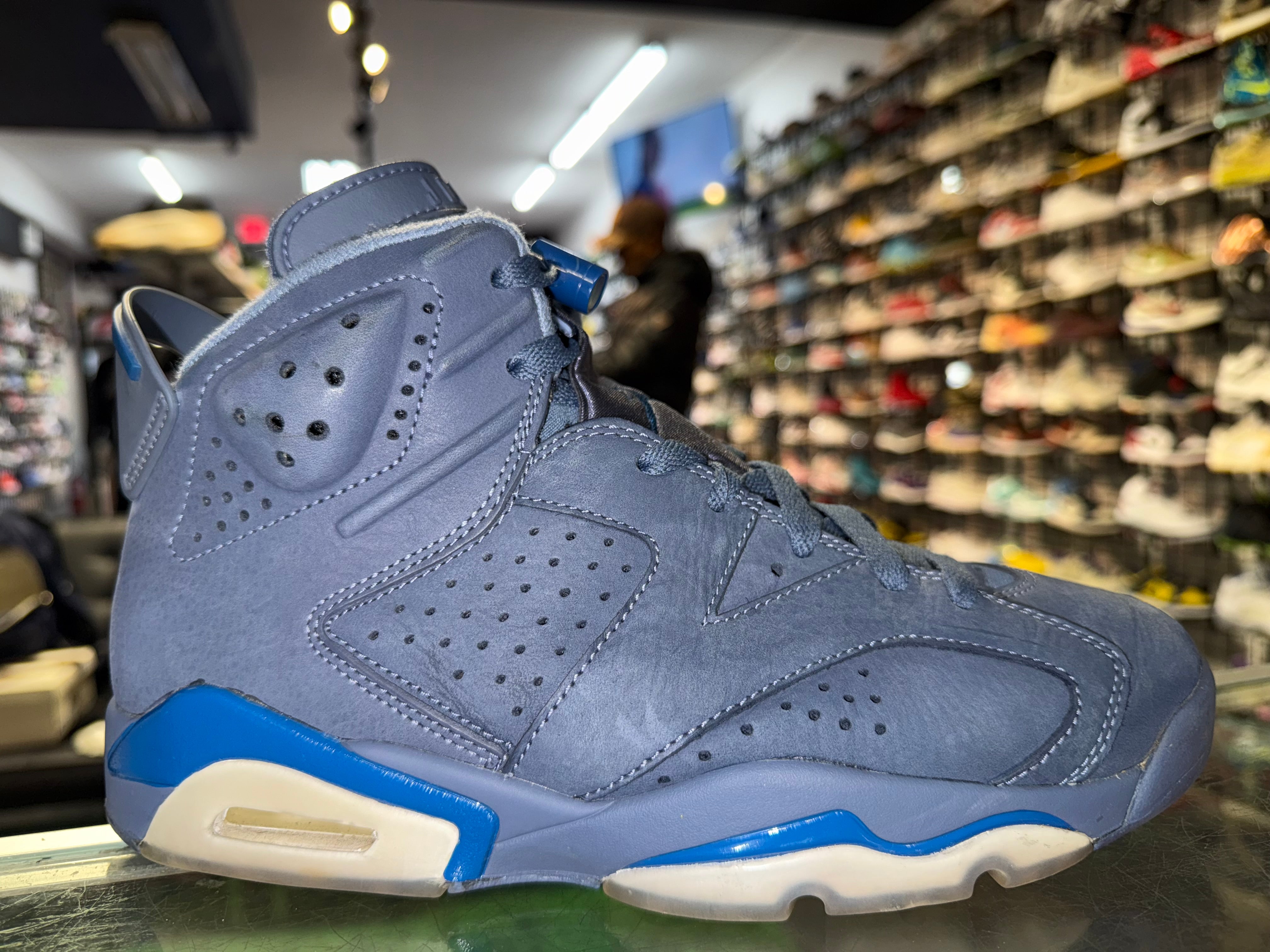 Size 8 Air Jordan 6 "Diffused Blue"