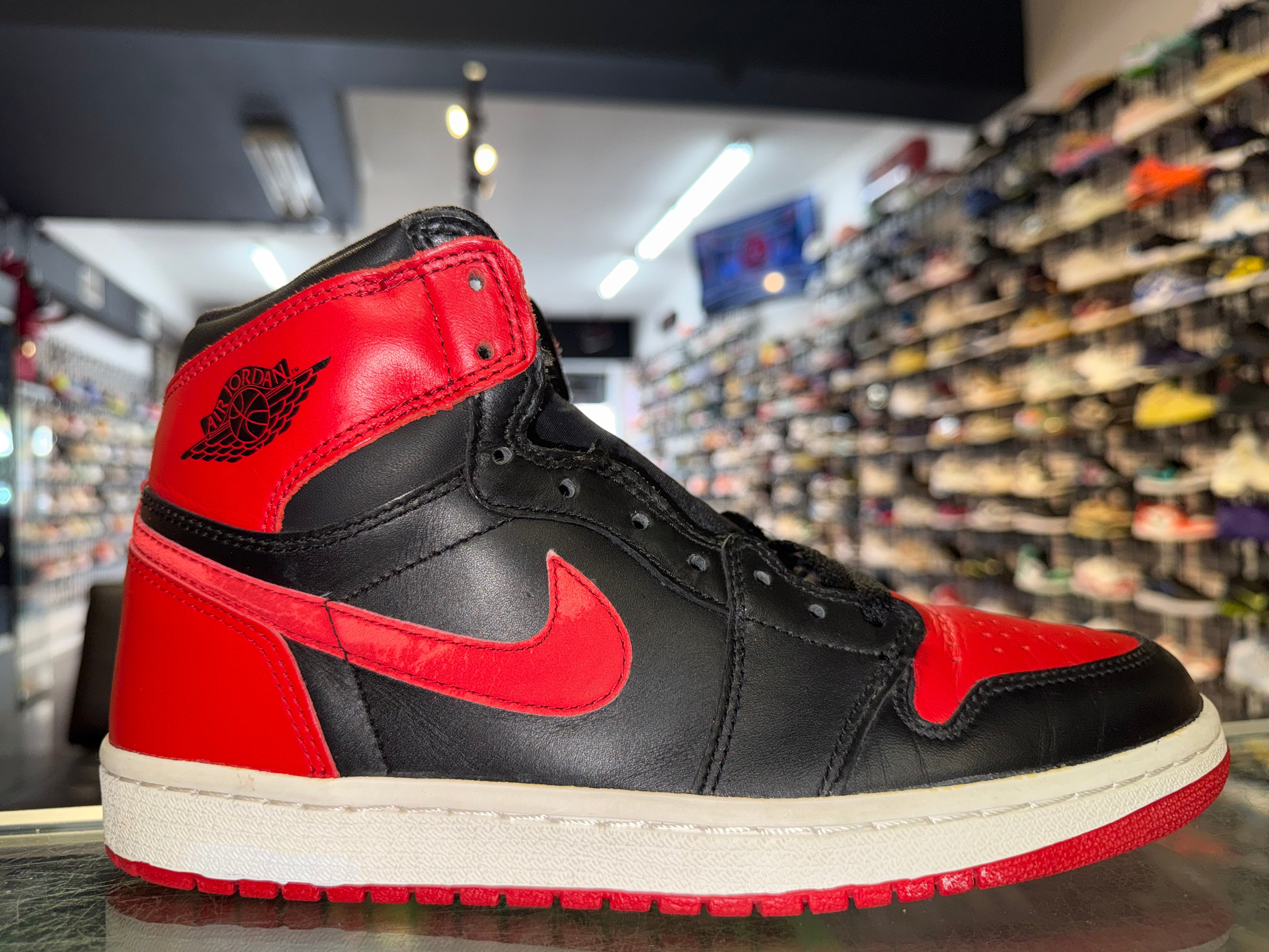 Size 9 Air Jordan 1 "Bred" 2001