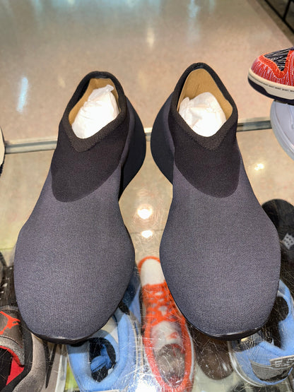 Size 10 Yeezy Knit RNR “Onyx” Brand New (Mall)