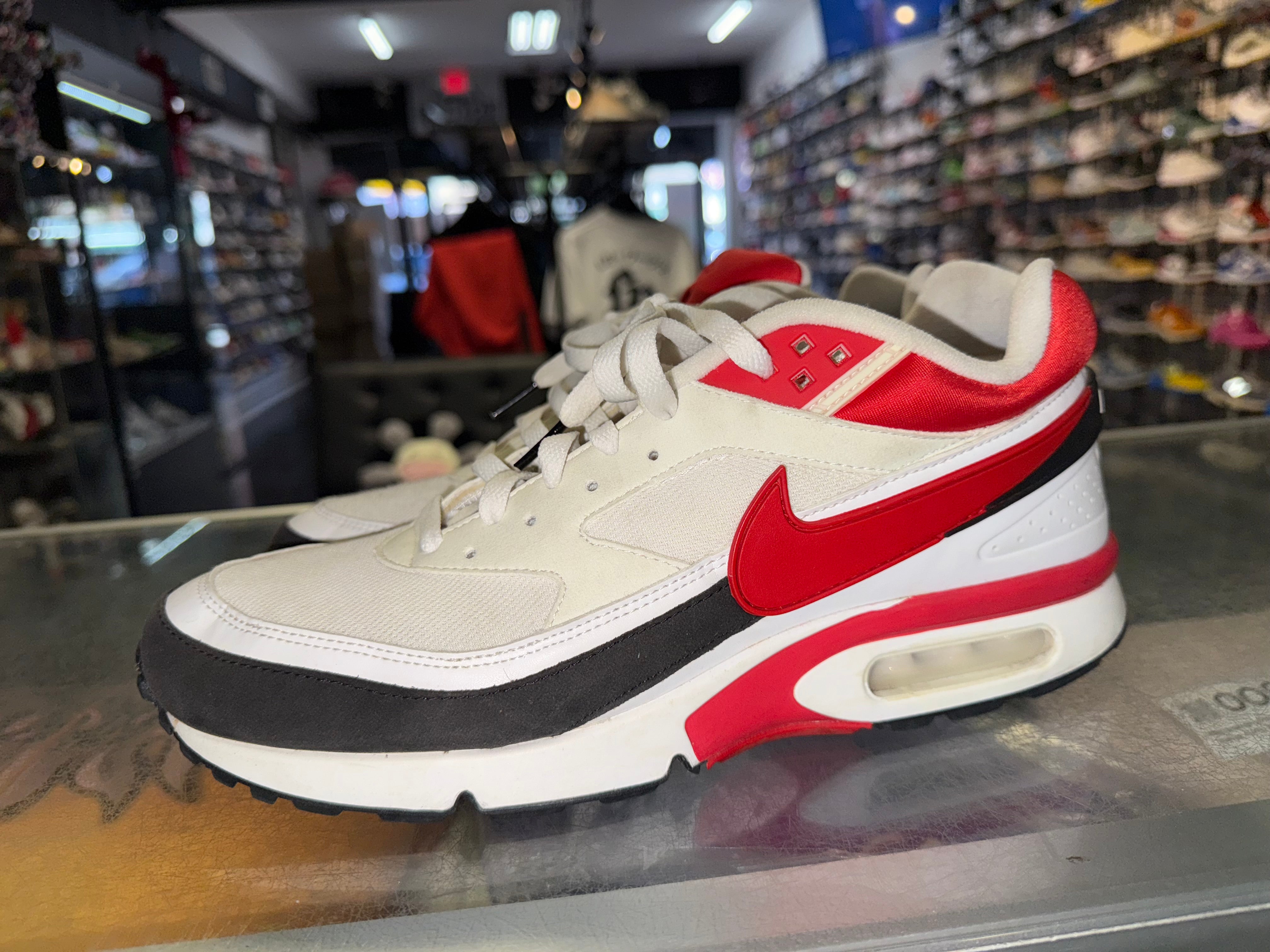 Size 11 Air Max International "Red White"
