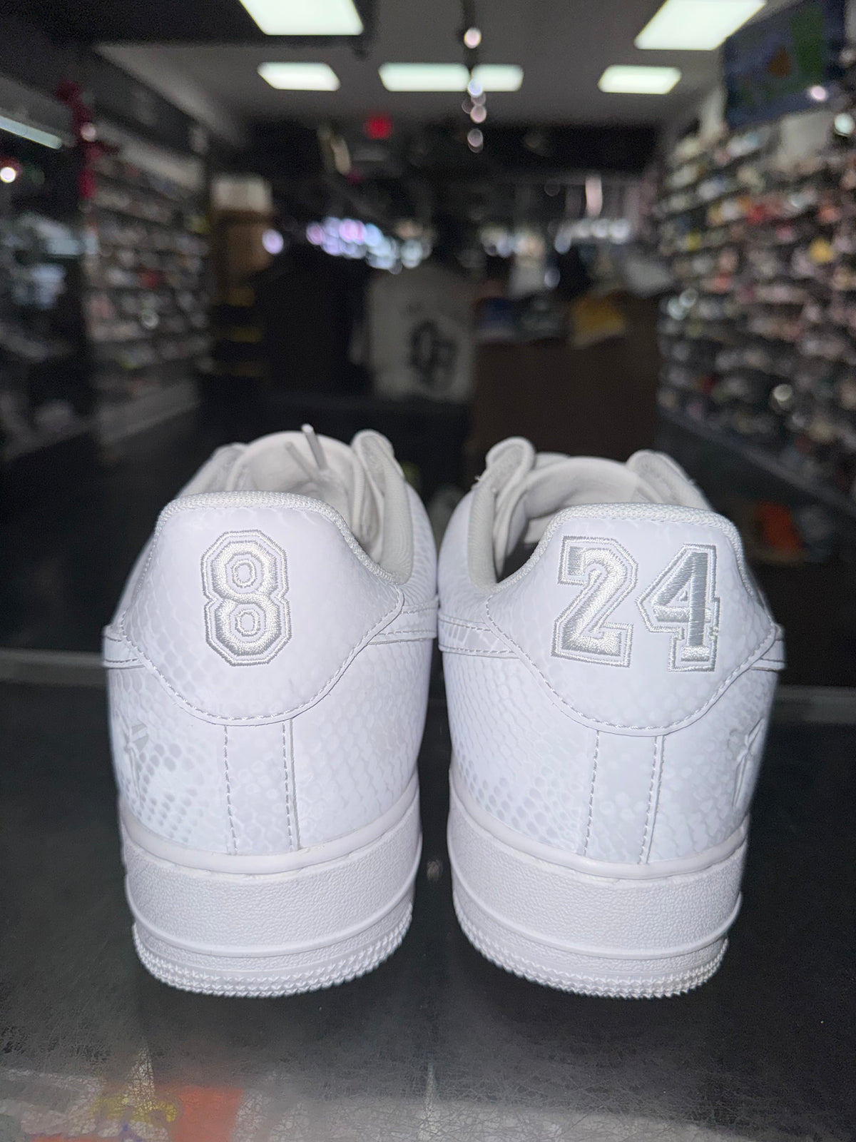 Nike Air Force 1 Kobe Bryant Forever White sneaker, pre-owned, size 10.5 – view 6