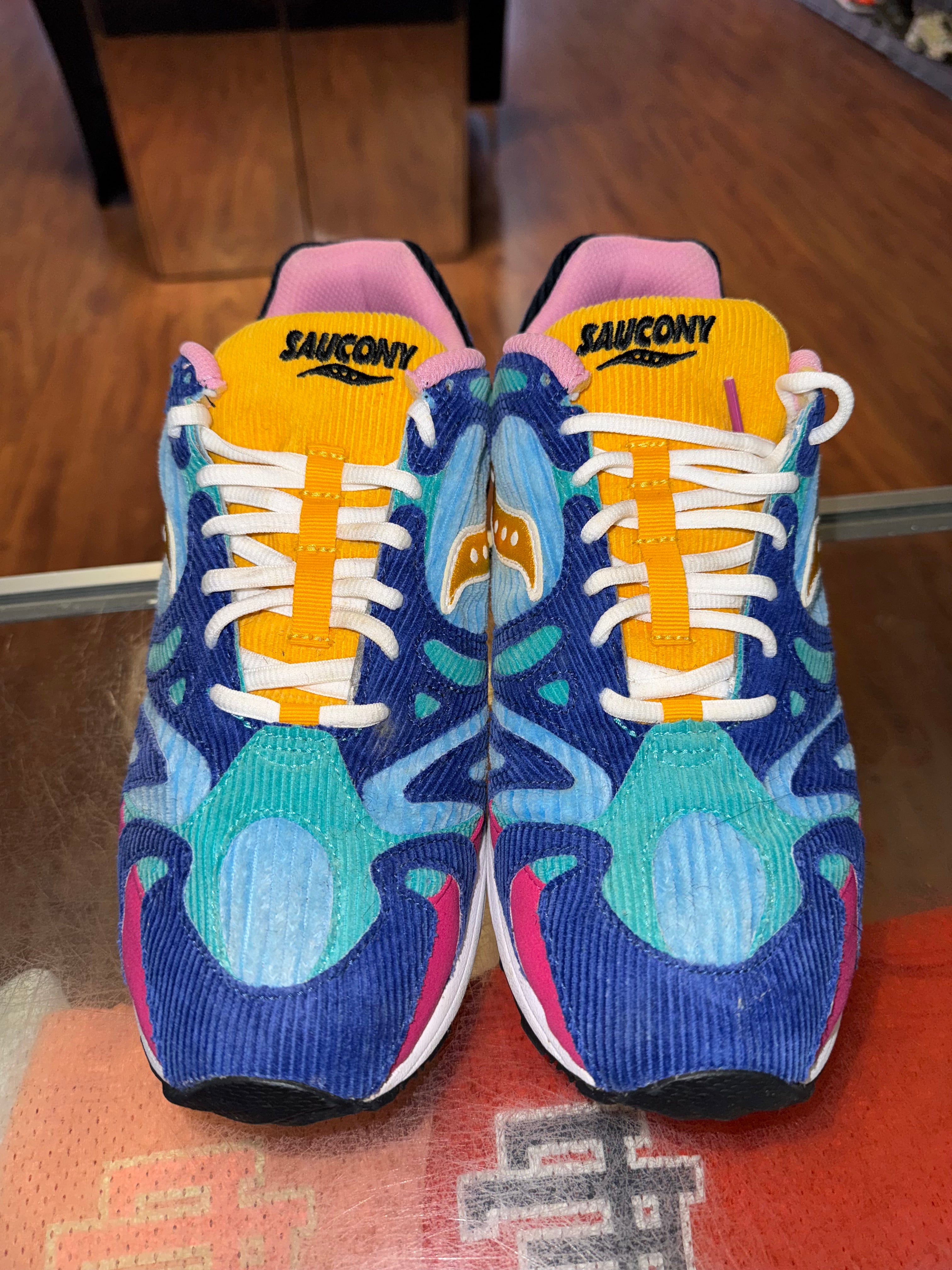 Size 11 Saucony Grid Azura 2000 “Corduroy Multi”