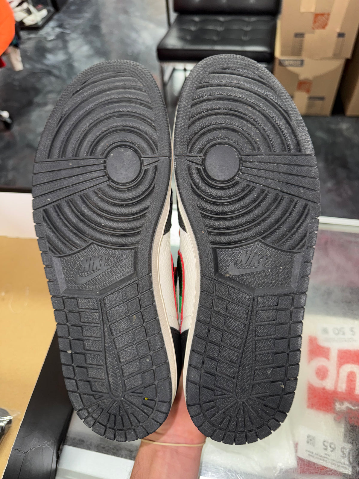 Air Jordan 1 Sports Illustrated sneaker, pre-owned, size 11 – view 7