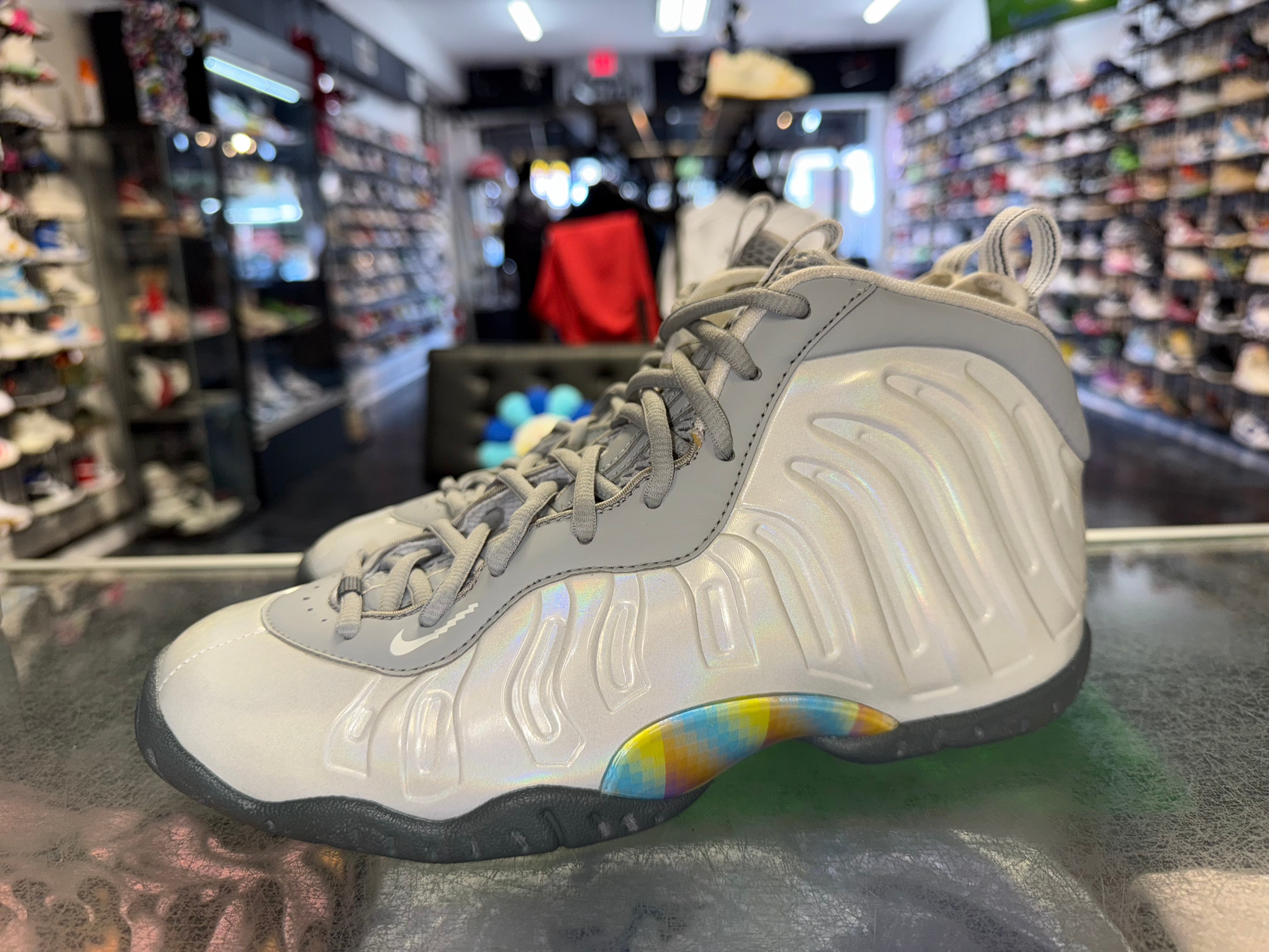 Size 7y Foamposite One "Light Smoke Grey"