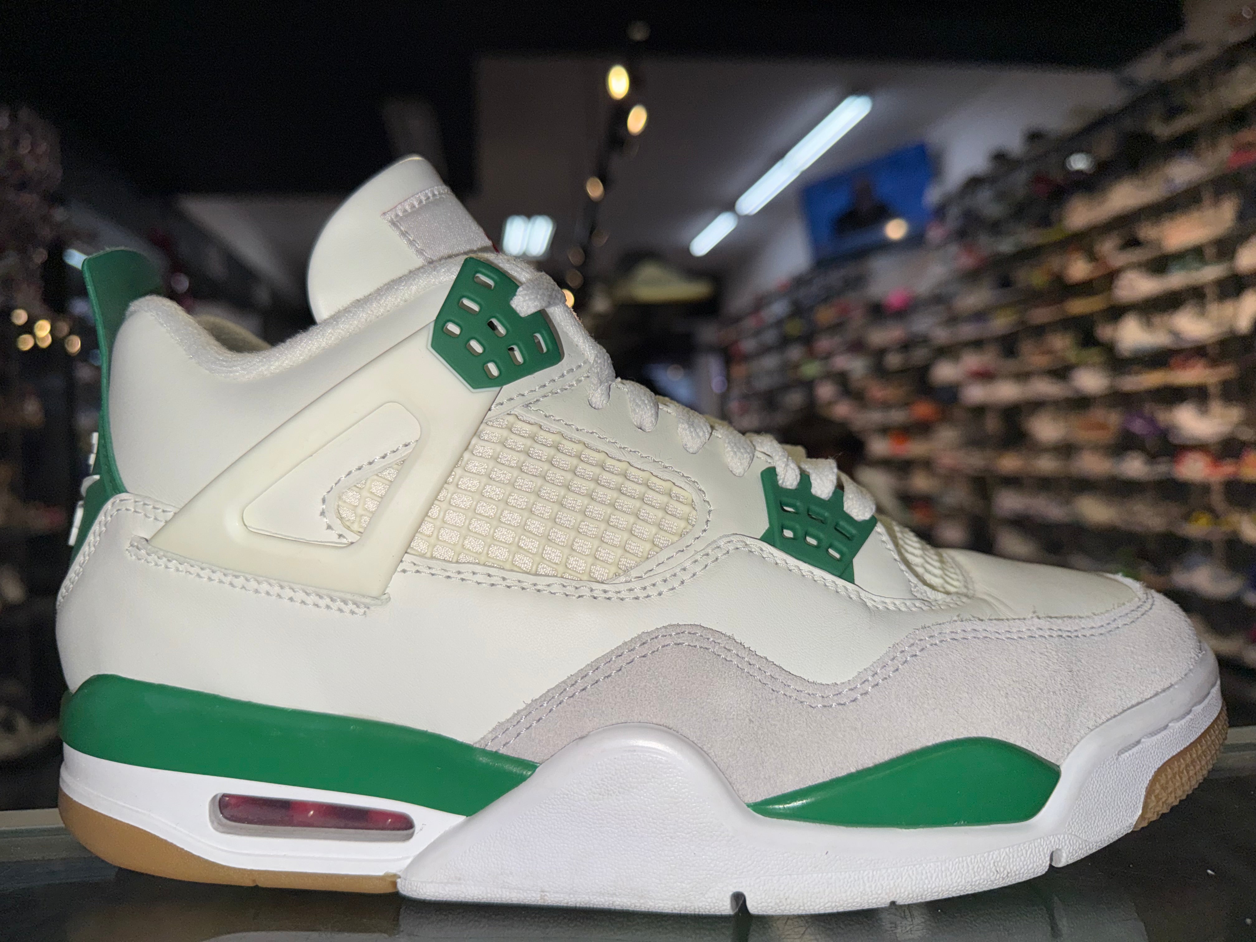 Size 9 Air Jordan 4 SB "Pine Green"