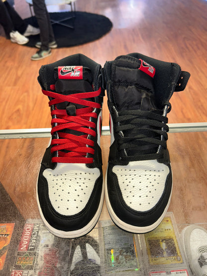 Size 10 Air Jordan 1 “Sports Illustrated” (MAMO)