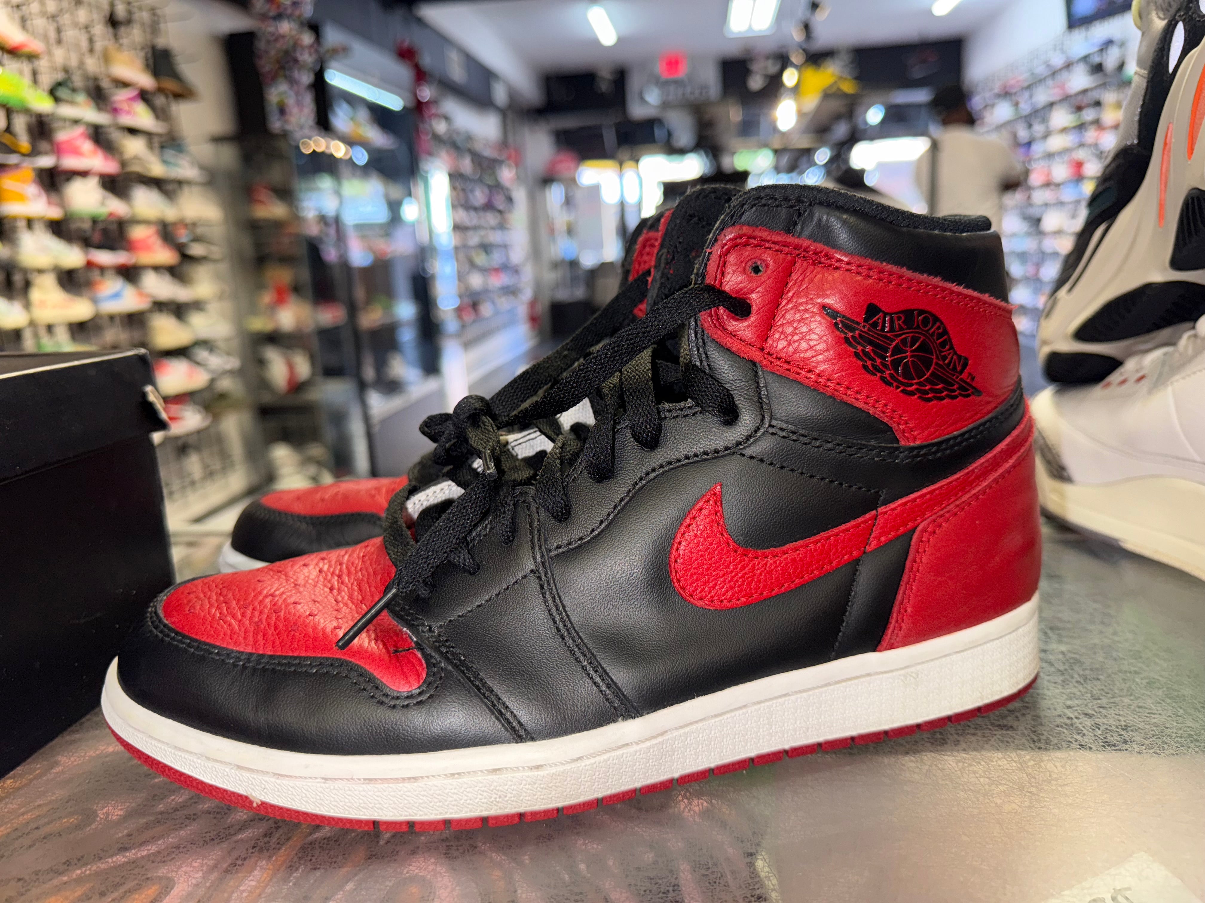 Size 9.5 Air Jordan 1 "Bred" 2016