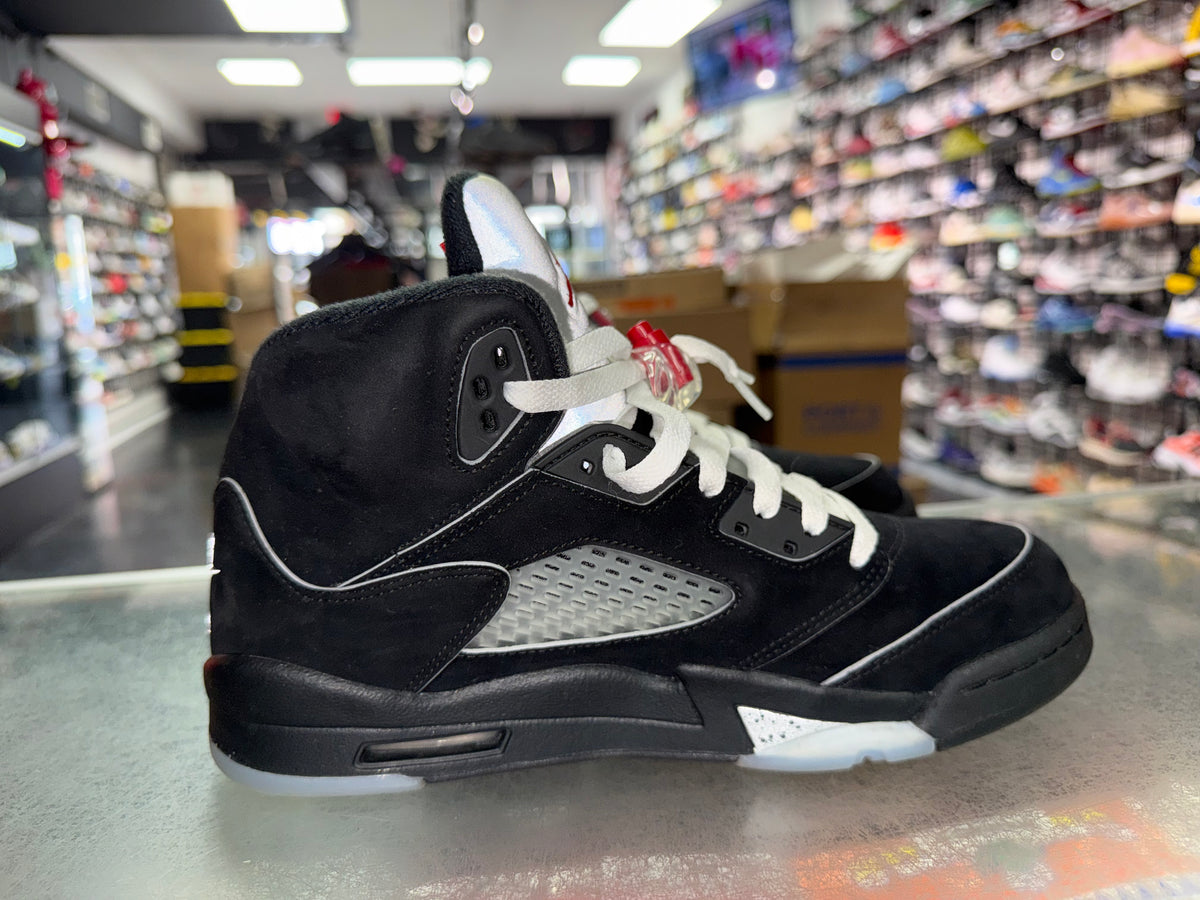 Air Jordan 5 GS Black Metallic Reimagined sneaker, pre-owned, size 7Y – view 3