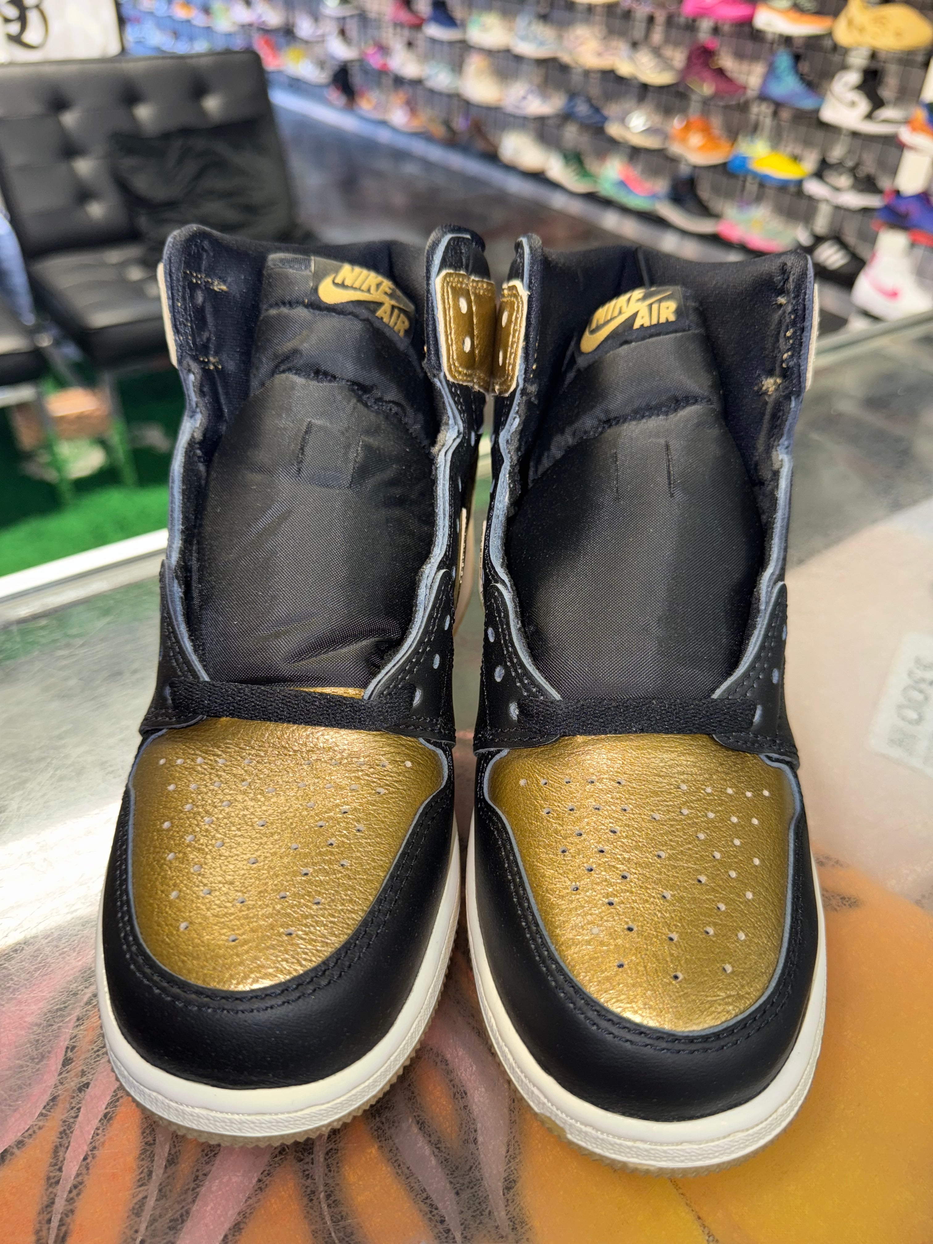 Size 6y Air Jordan 1 "Metallic Gold" Brand New
