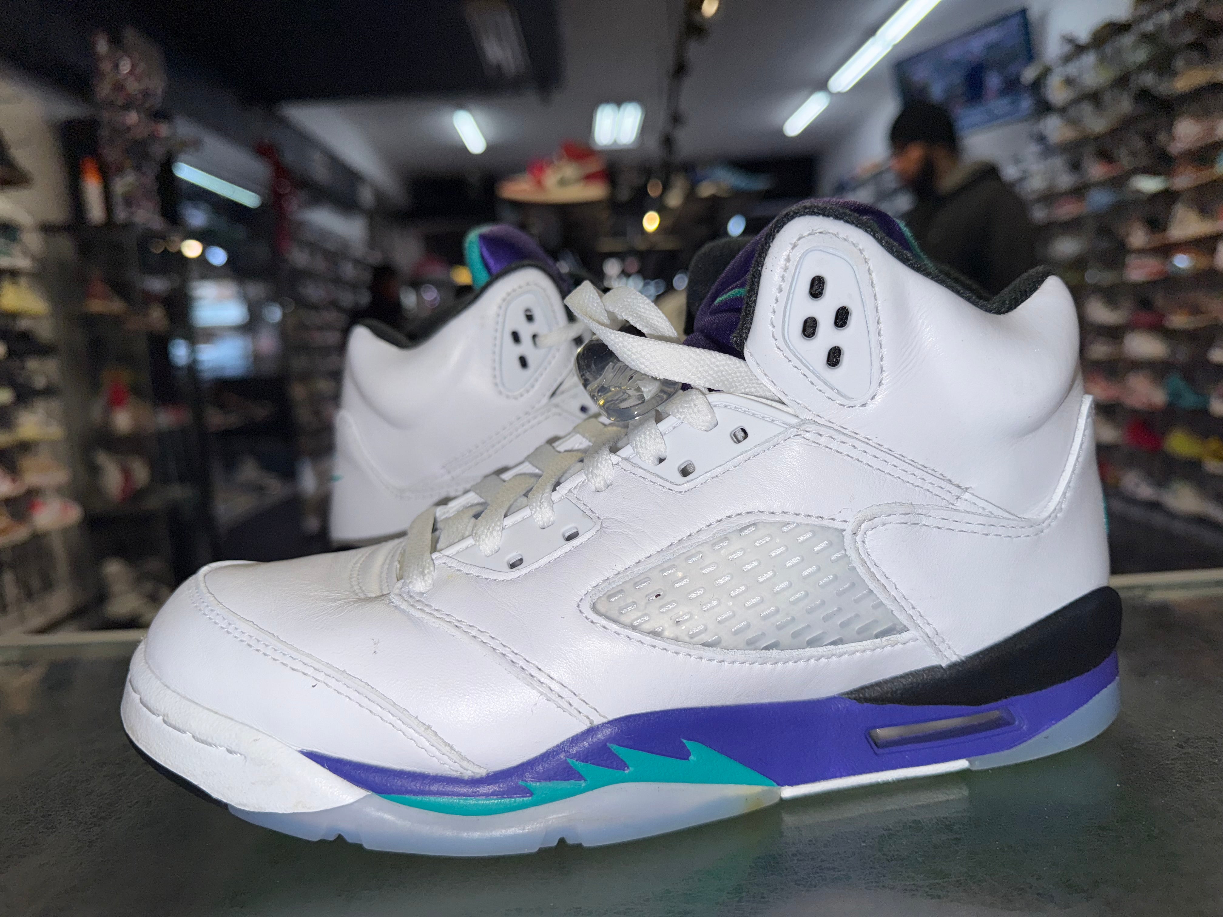 Size 7y Air Jordan 5 “Grape”
