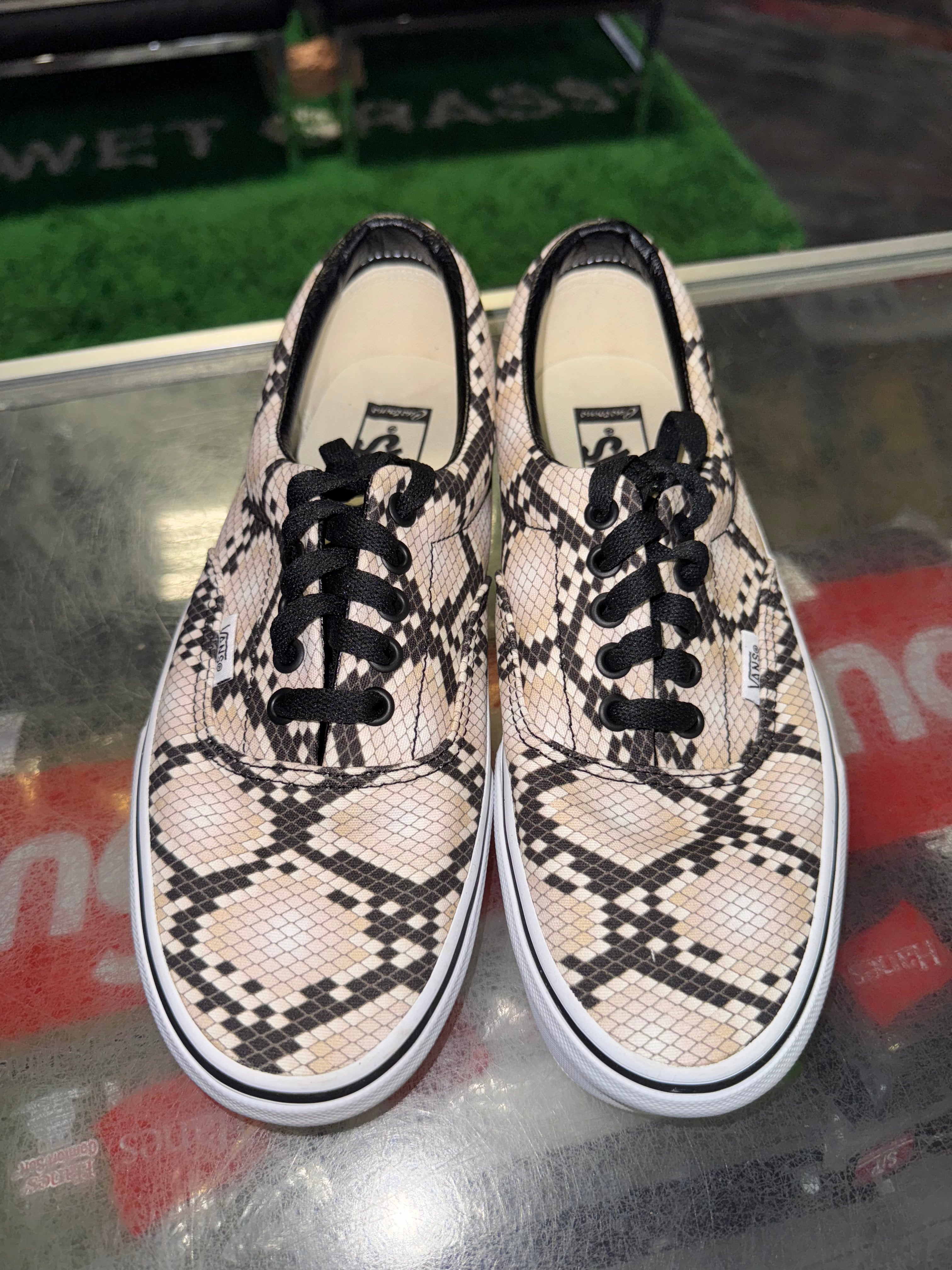 Size 8 Vans Low "Snakeskin" Brand New