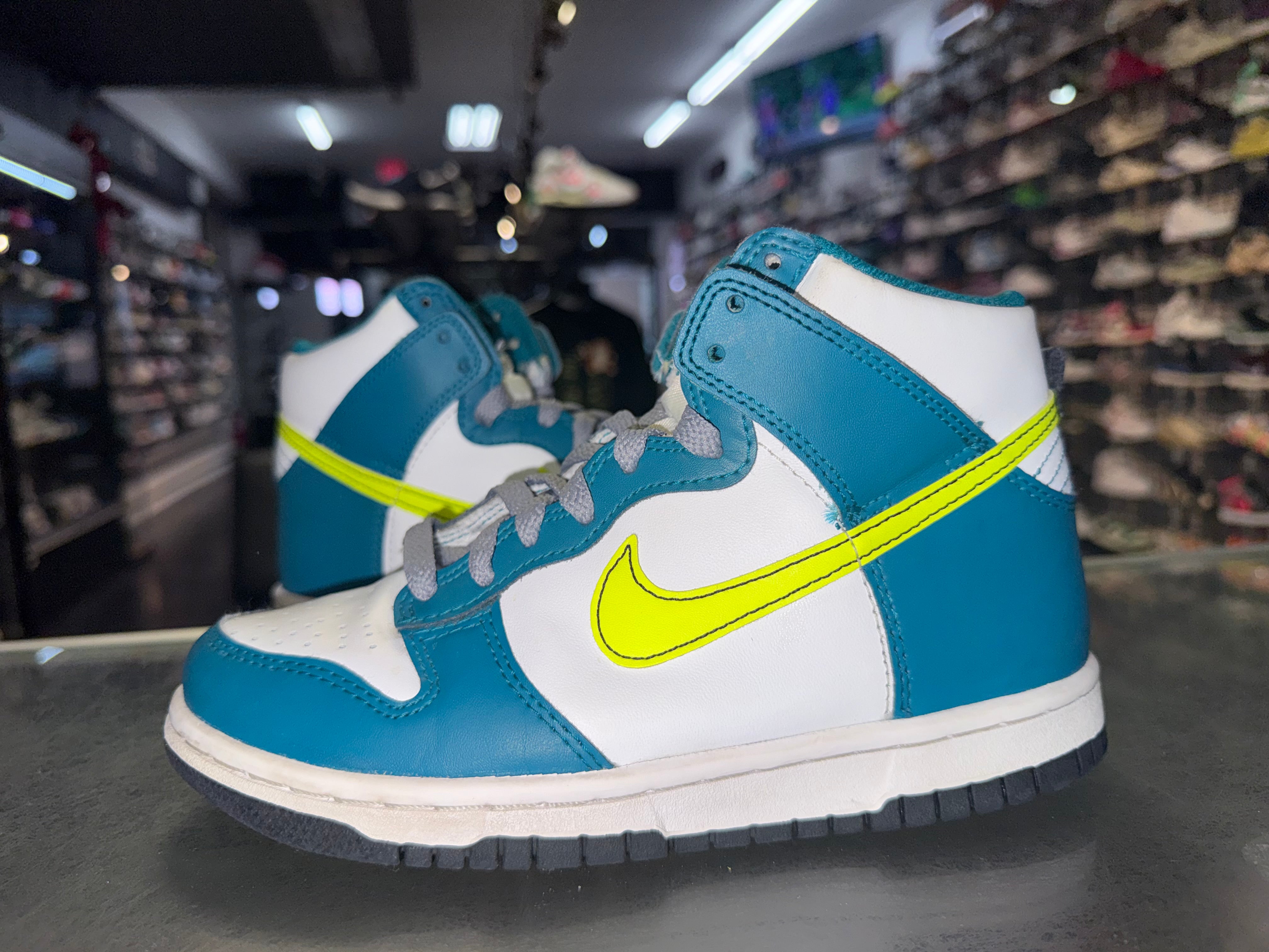 Size 4y Dunk High “Voltage”