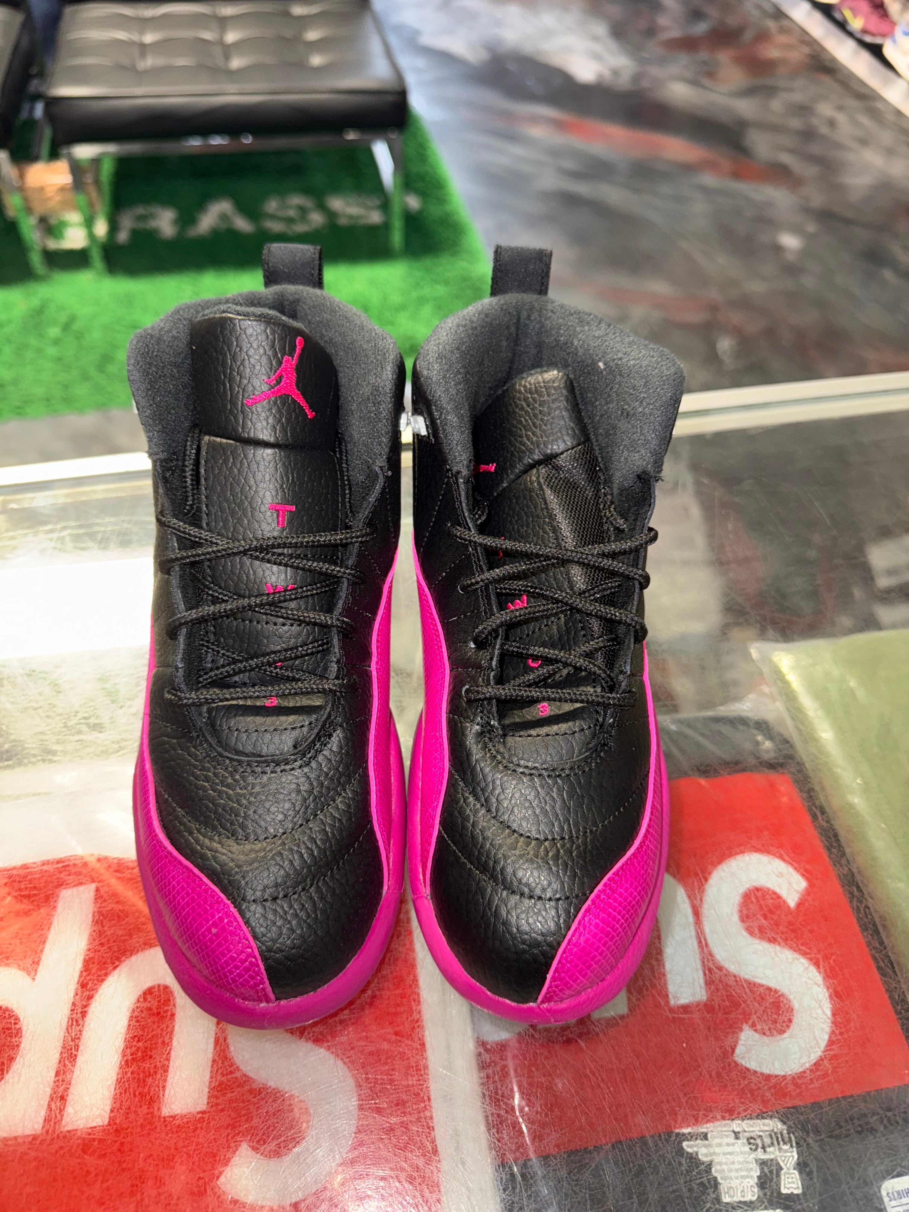 Size 2.5y Air Jordan 12 "Deadly Pink" (PS) Brand New