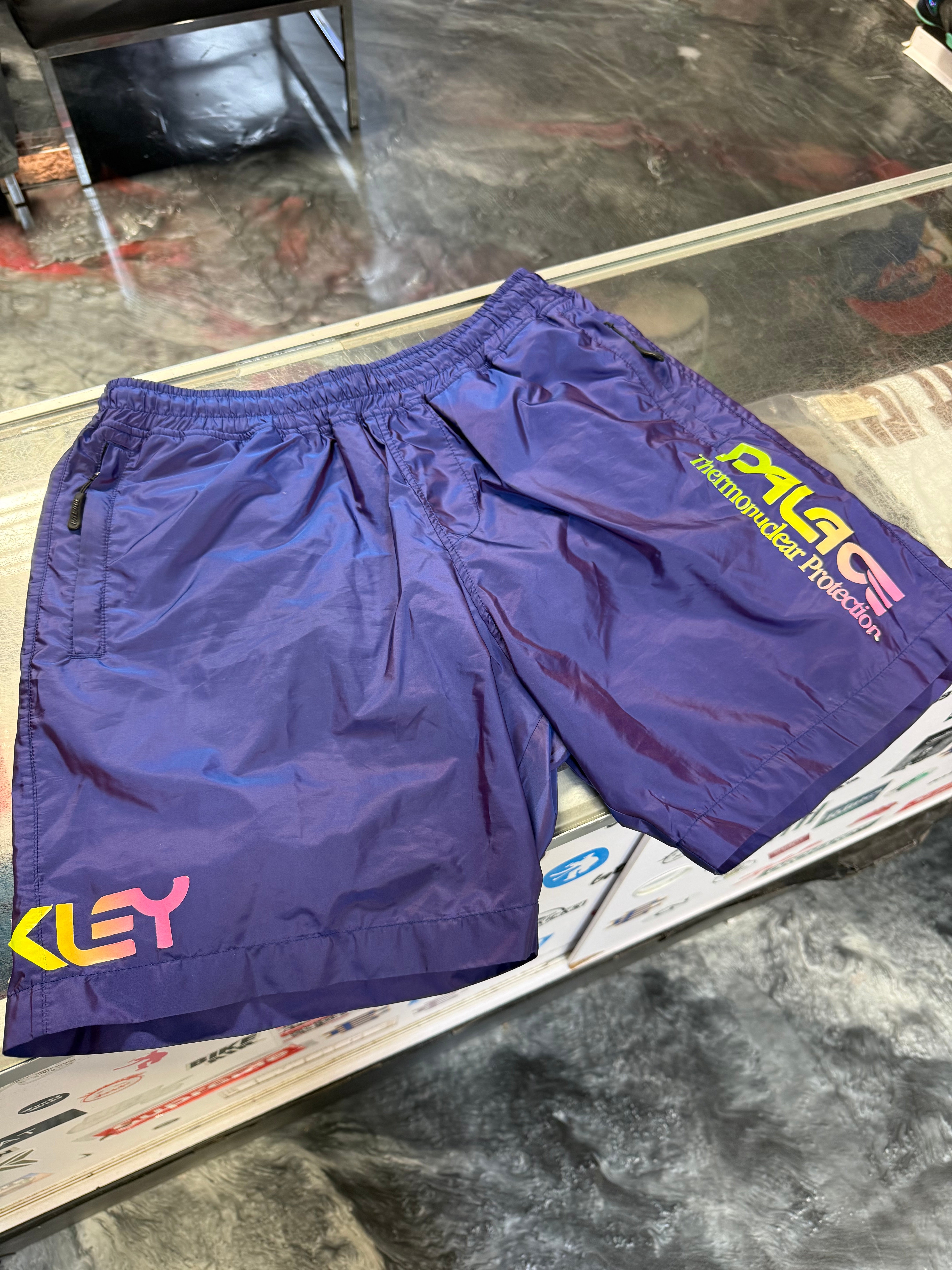Size L Palace x Oakley Thermo Short “Purple”