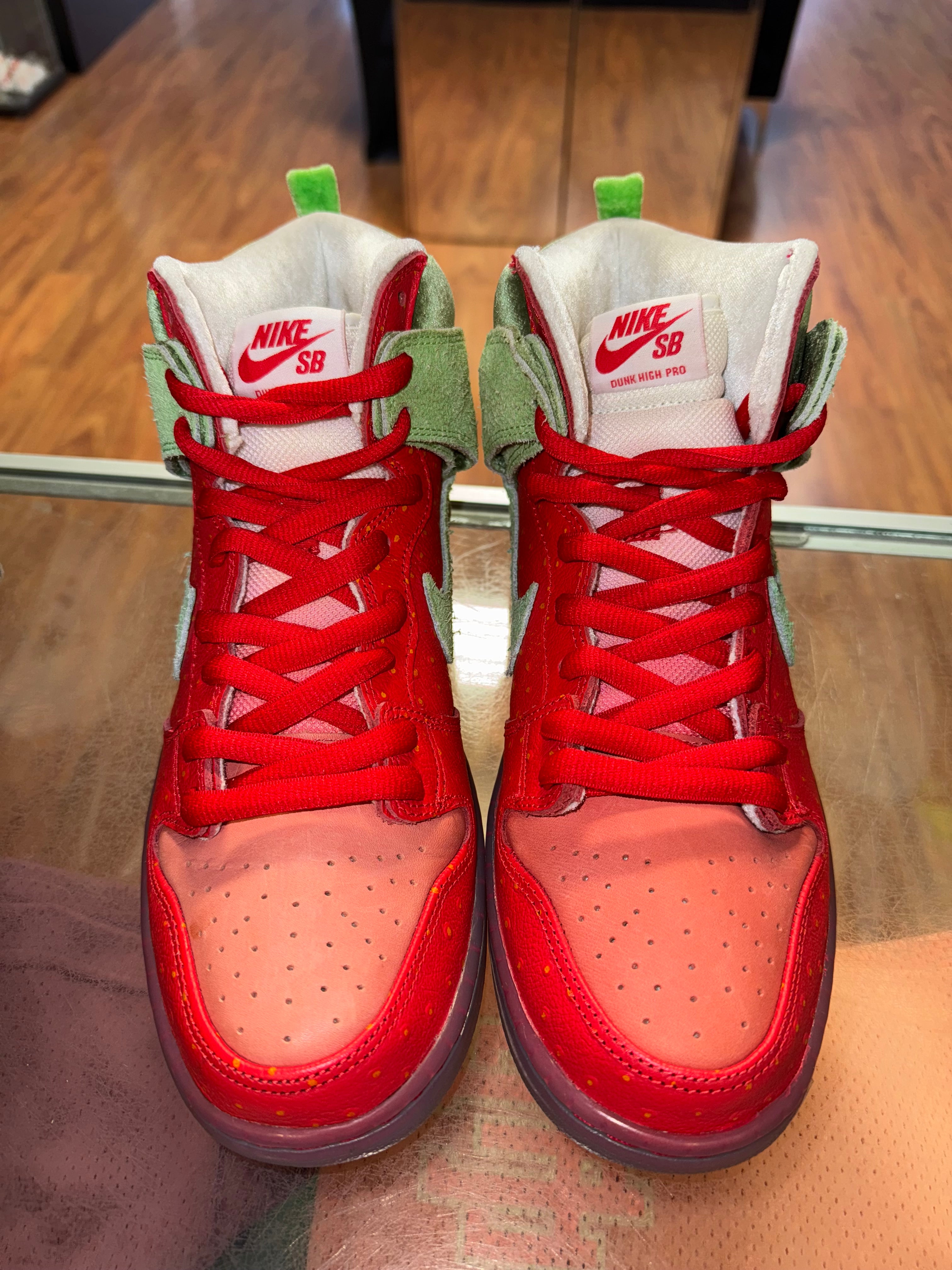 Size 9 Dunk High SB “Strawberry Cough” Worn 1x