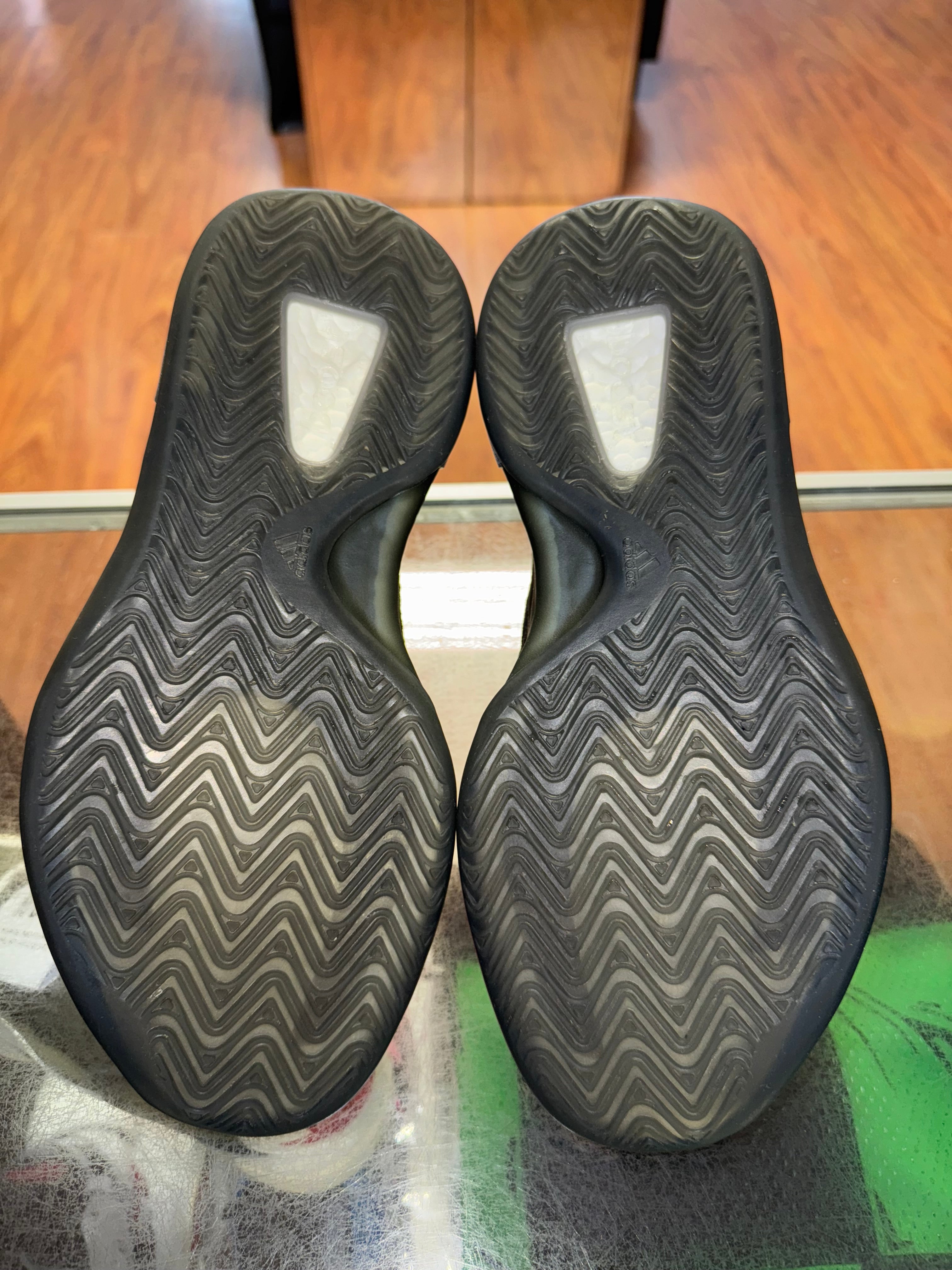 Size 9 Yeezy QNTM "Onyx