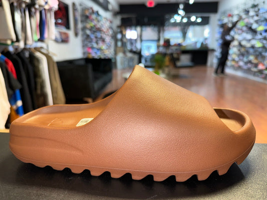 Size 6 Adidas Yeezy Slide “Flax” Brand New (MAMO)