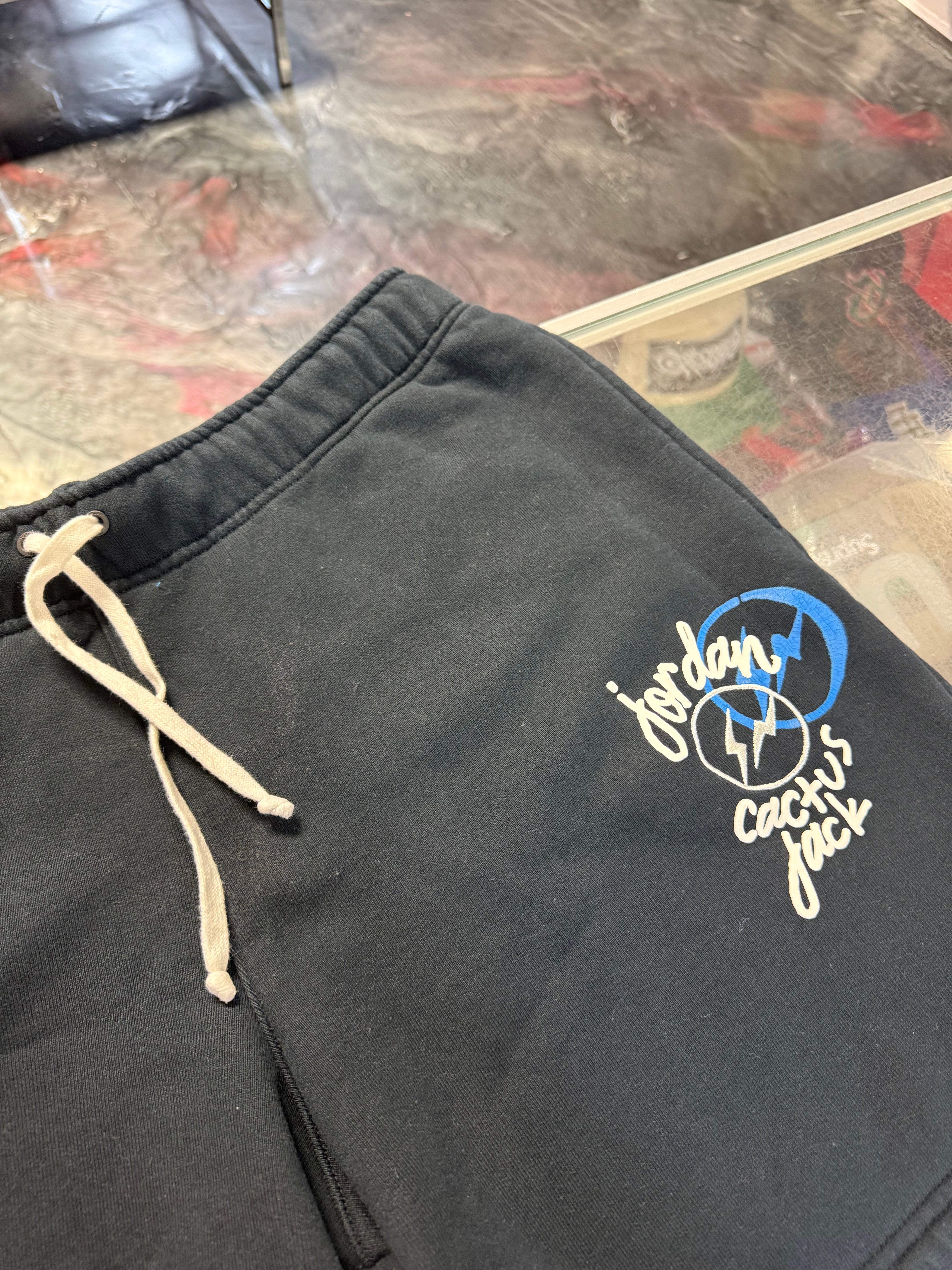 Size XXL Jordan x Travis Scott Fragment Shorts “Black” – Direct Kicks