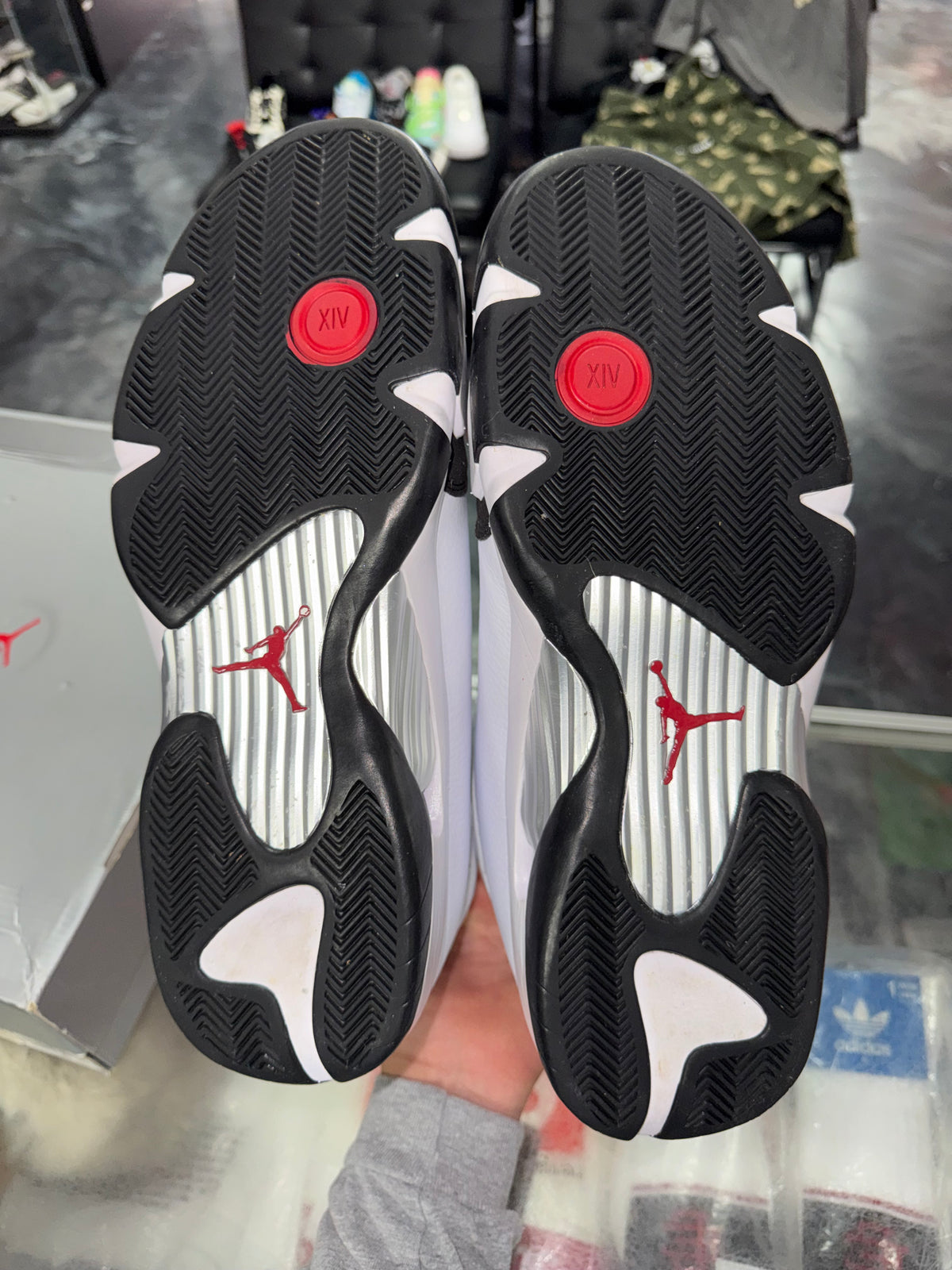 Air Jordan 14 Black Toe sneaker, pre-owned, size 15 – view 7