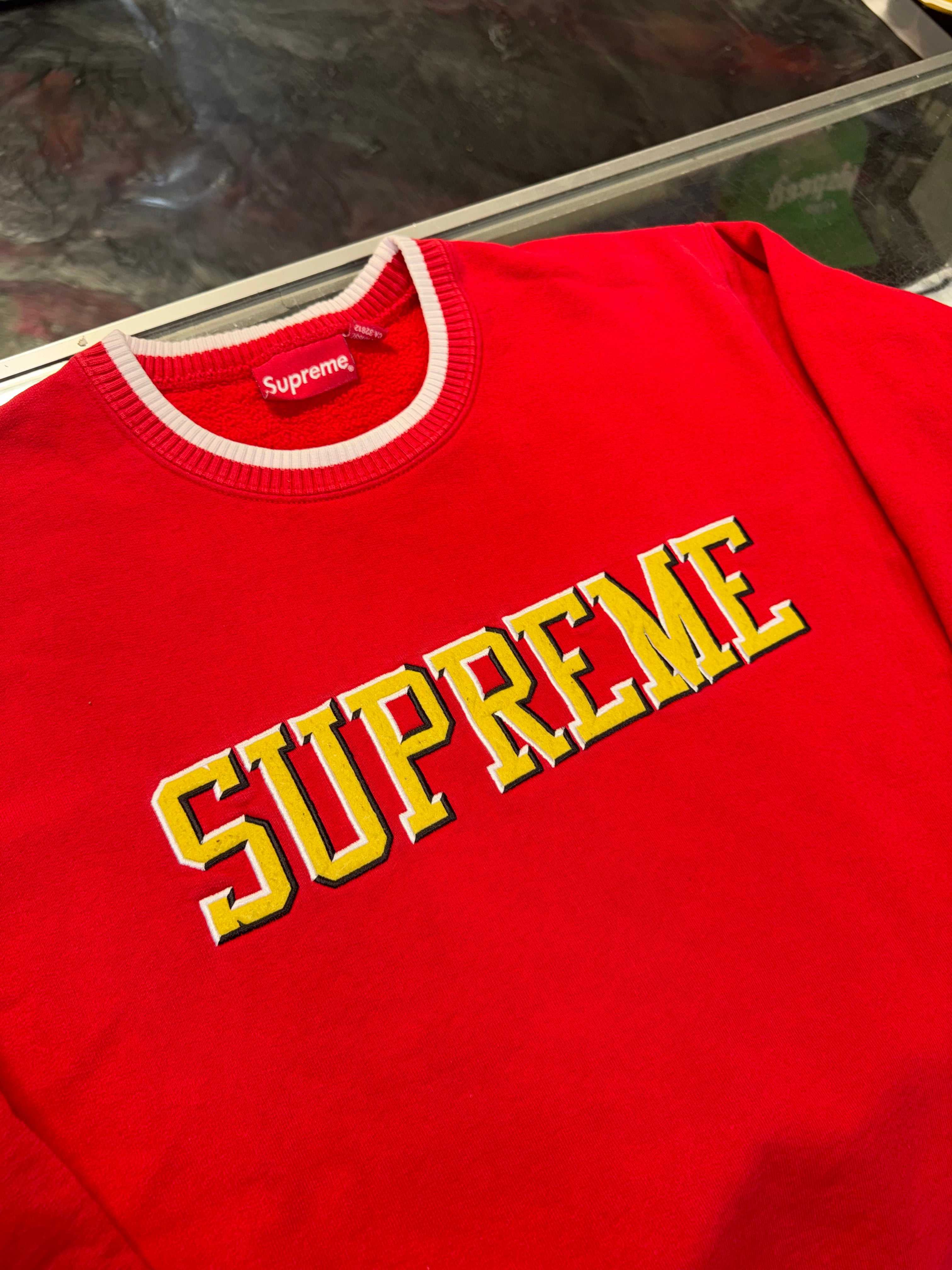 Size L Supreme Felt Shadow Crewneck (FW17) “Red” – Direct Kicks