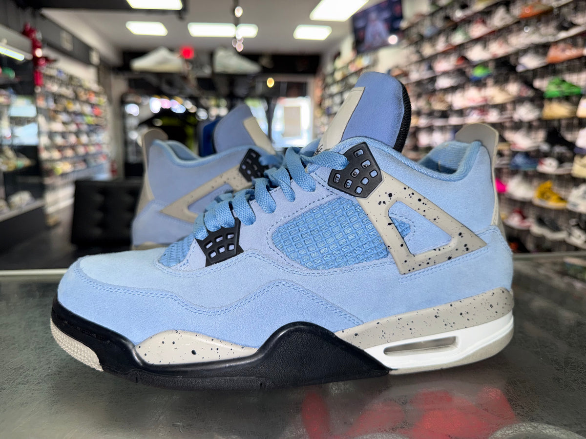 Size 9.5 Air Jordan 4 "UNC"