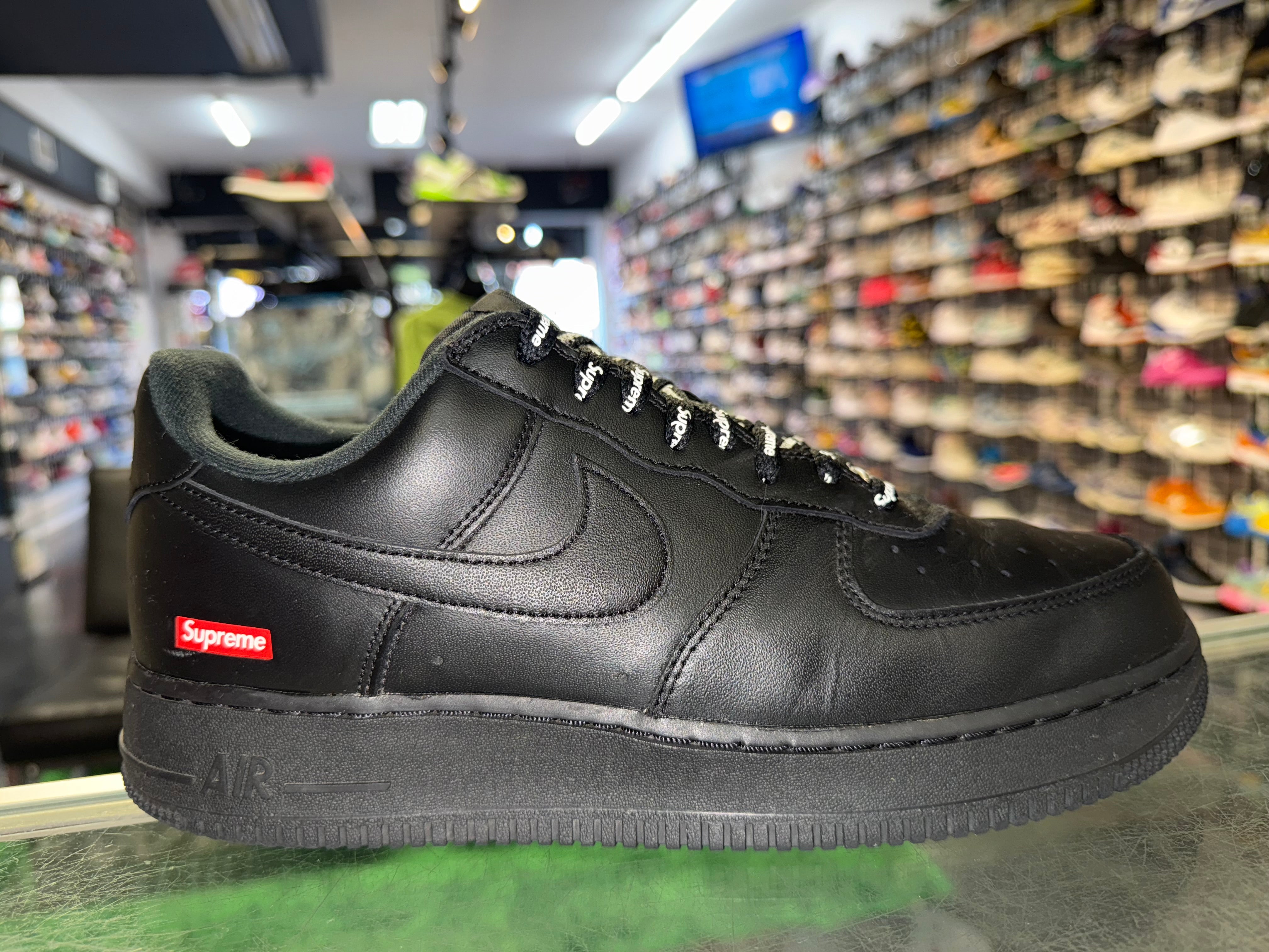 Size 9.5 Air Force 1 Supreme “Black”