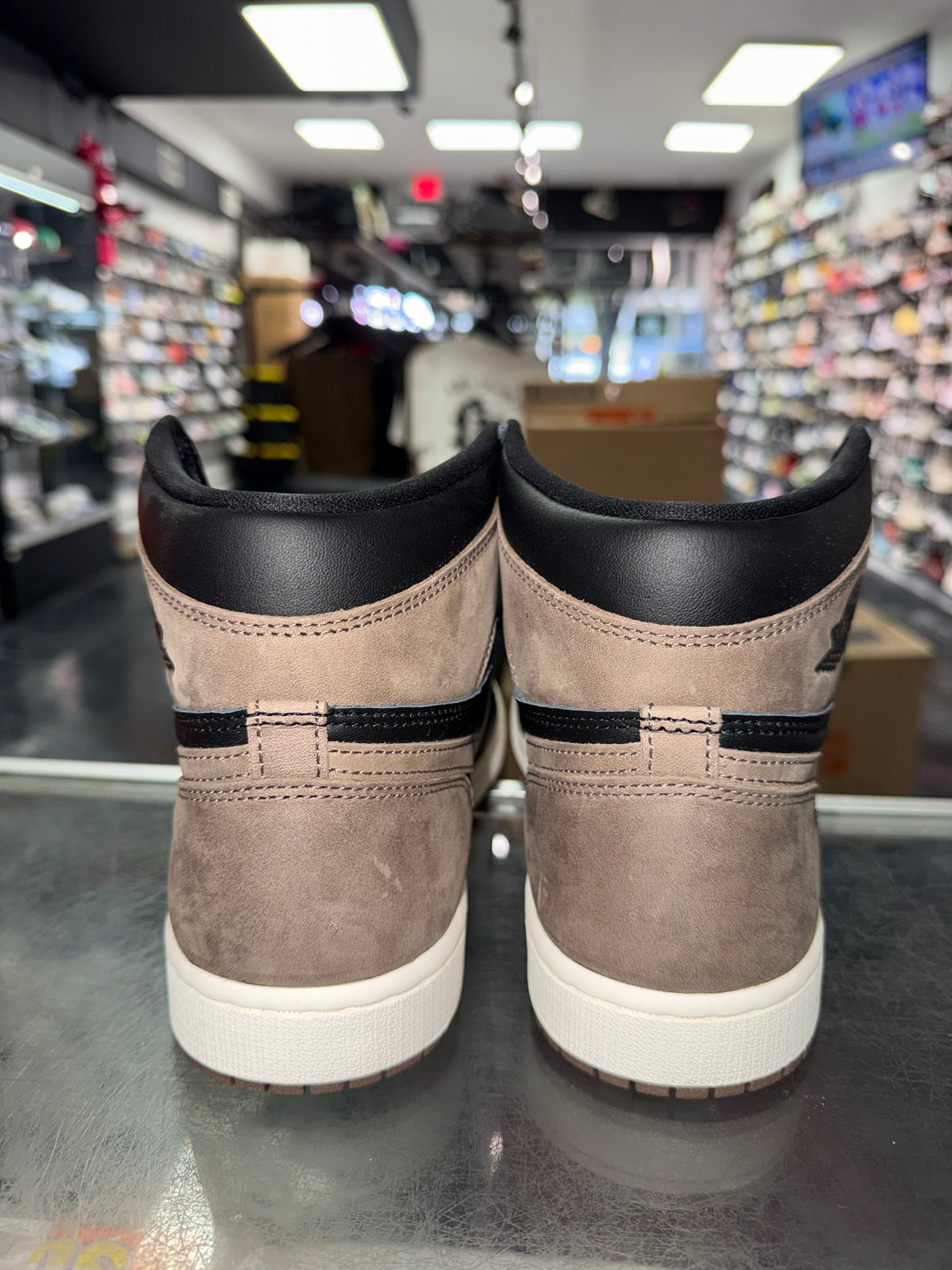 Air Jordan 1 Palomino sneaker, new, size 9 – view 3