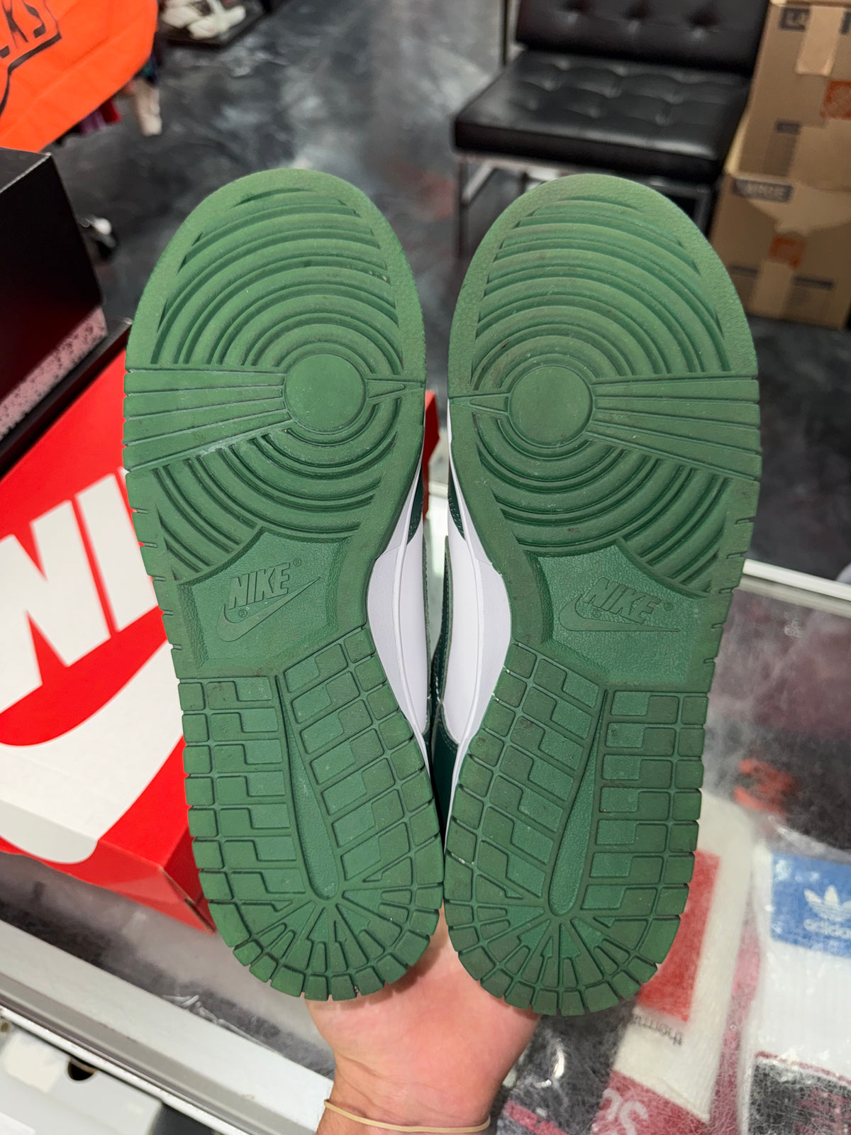Nike Dunk Low Michigan State sneaker, pre-owned, size 10.5 – view 7