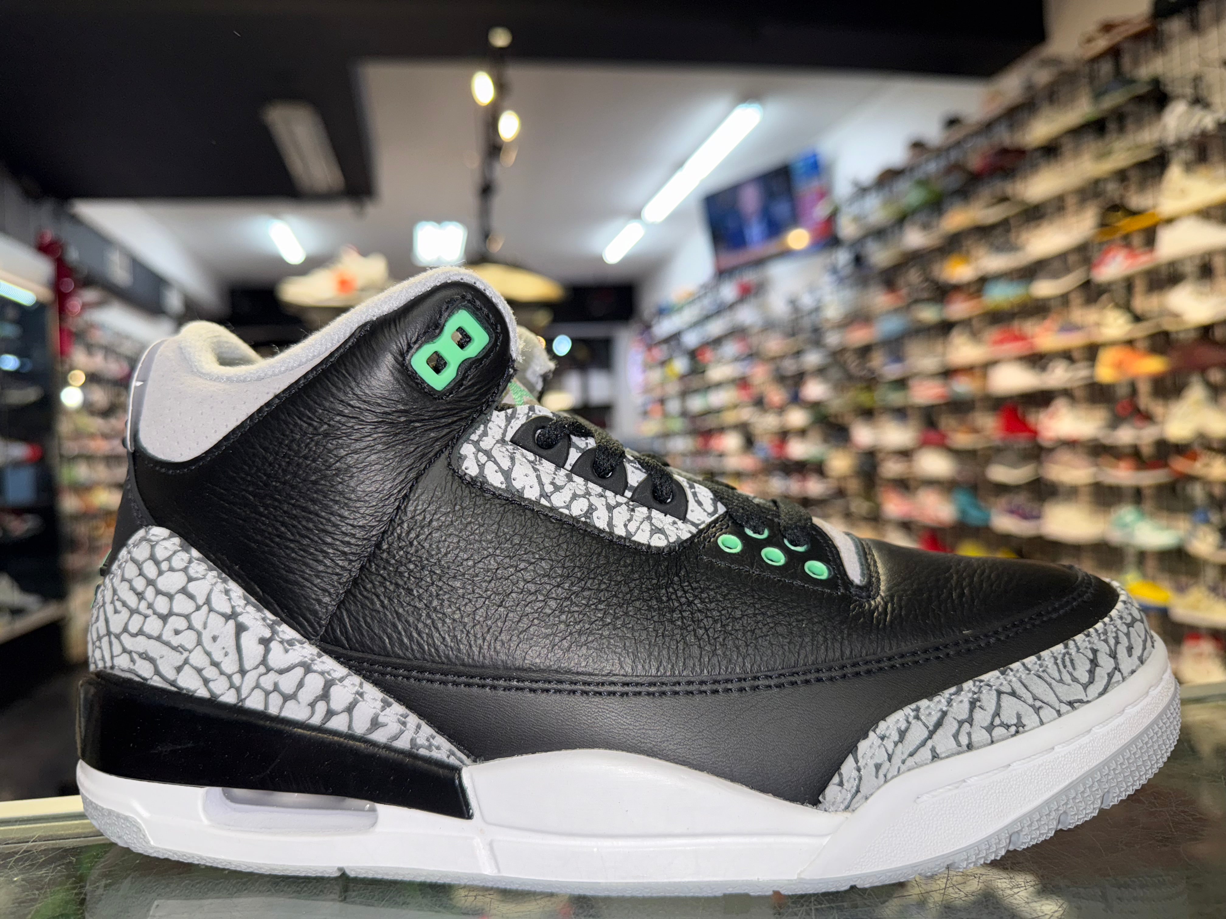 Size 8.5 Air Jordan 3 "Green Glow" Brand New