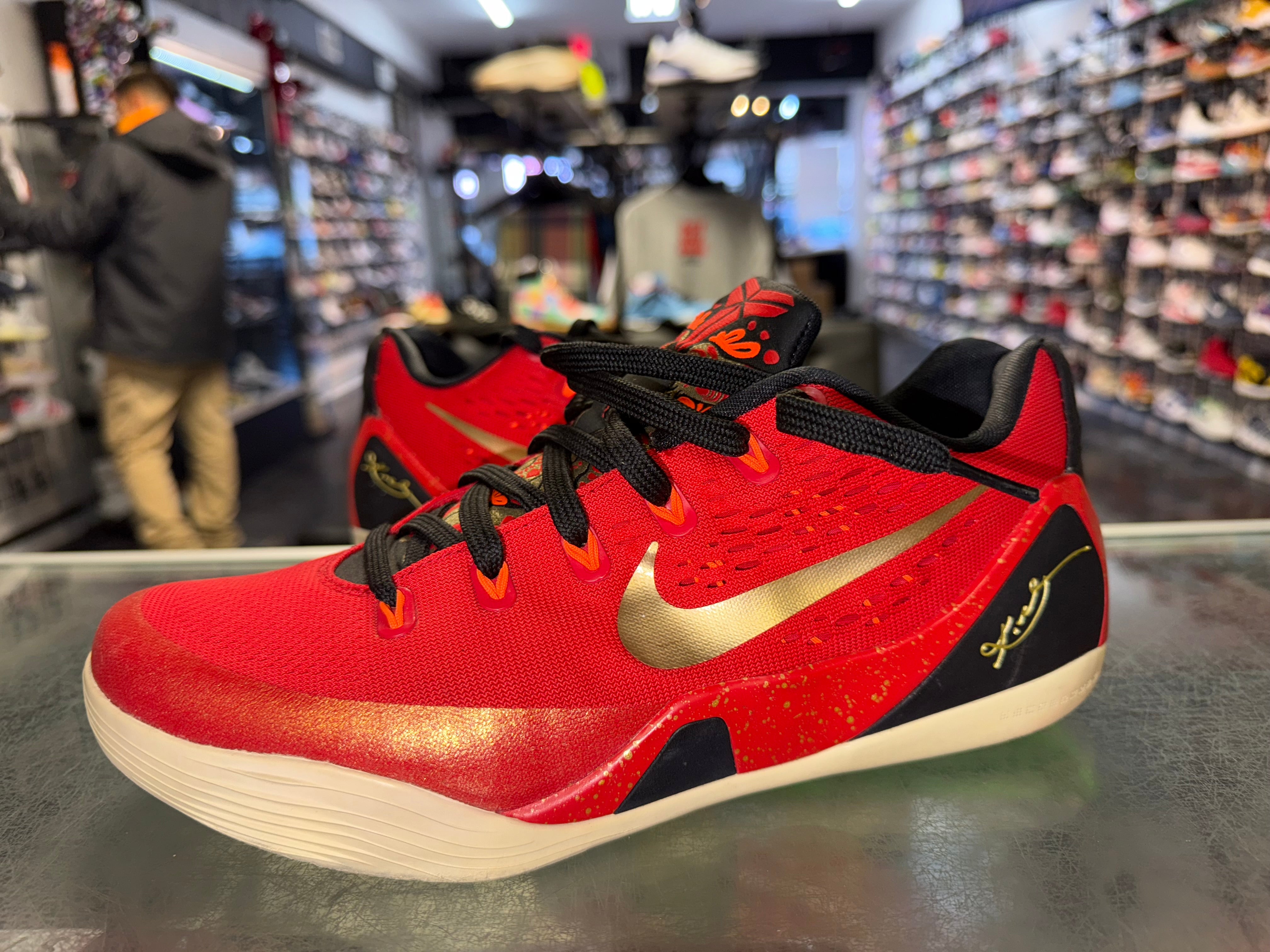 Size 8 Kobe 9 Low "China" - NB