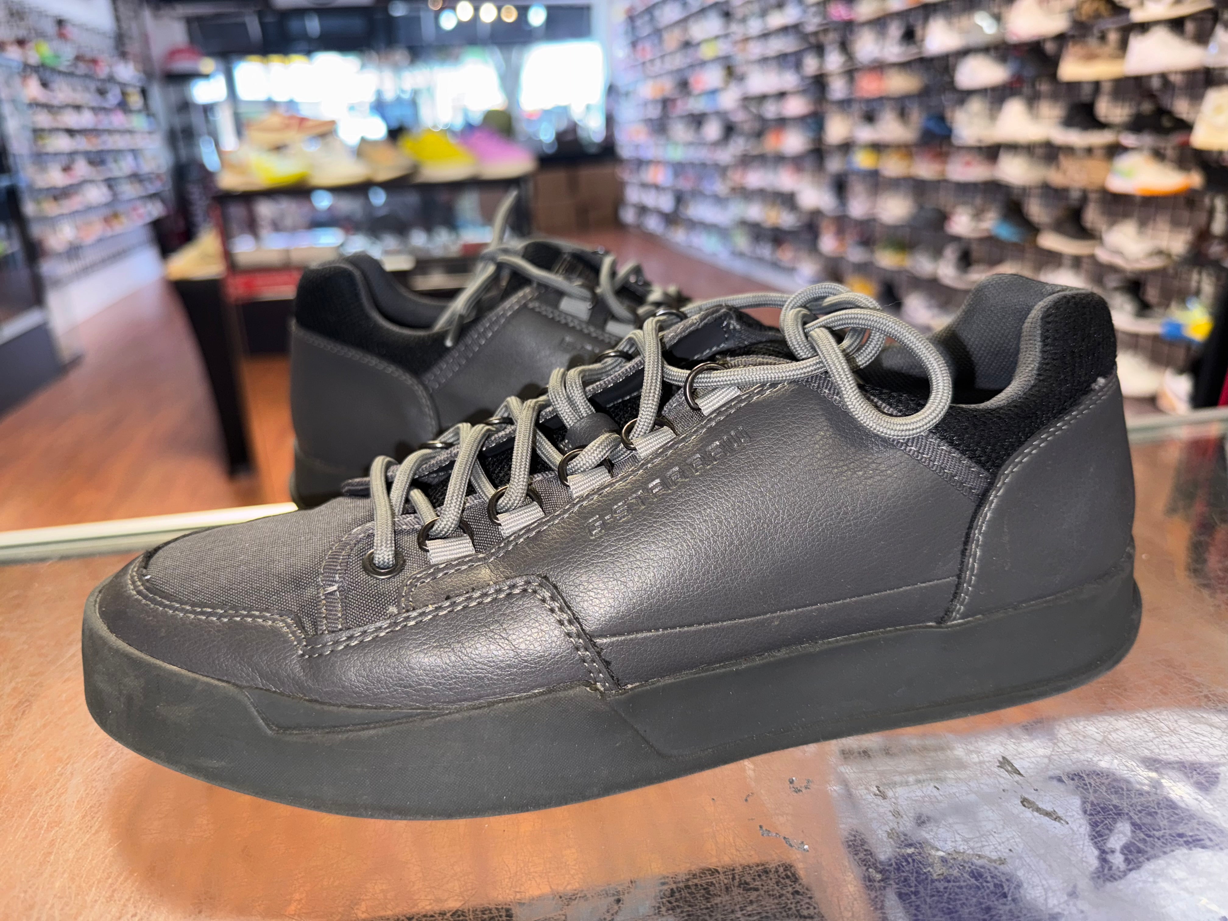 Size 9 G Star Raw "grey" - NB