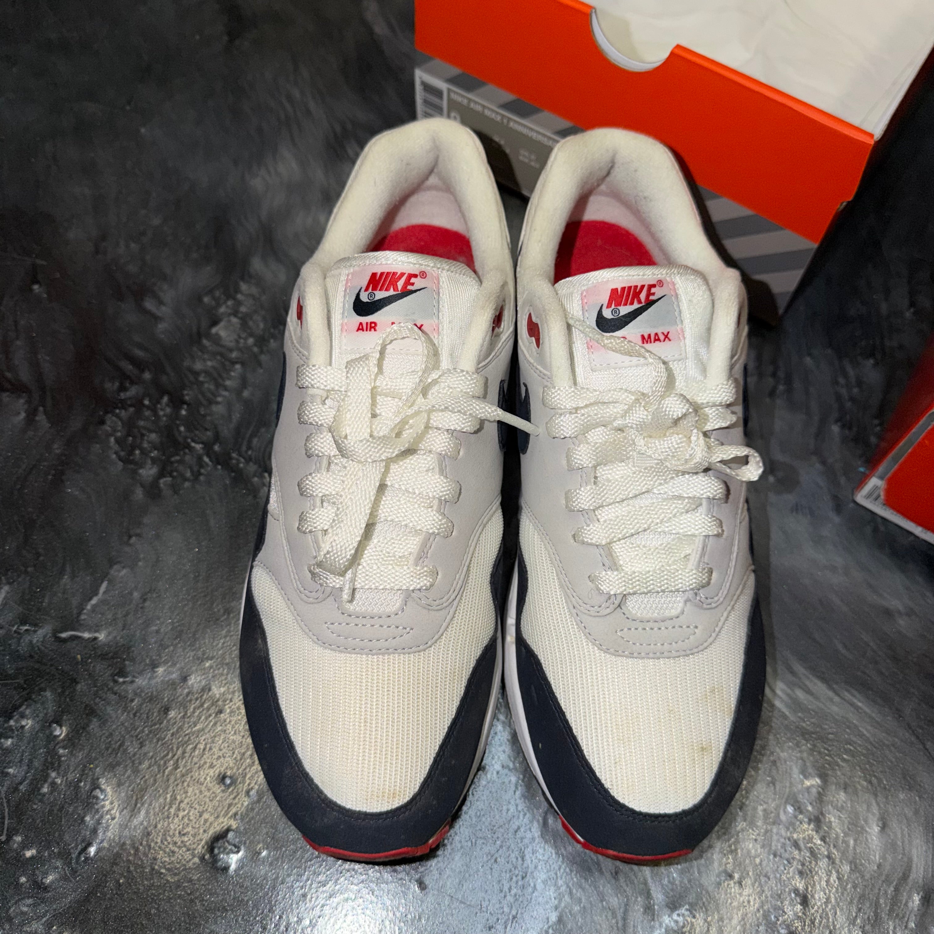 Size 9 Air Max 1 Anniversary Obsidian