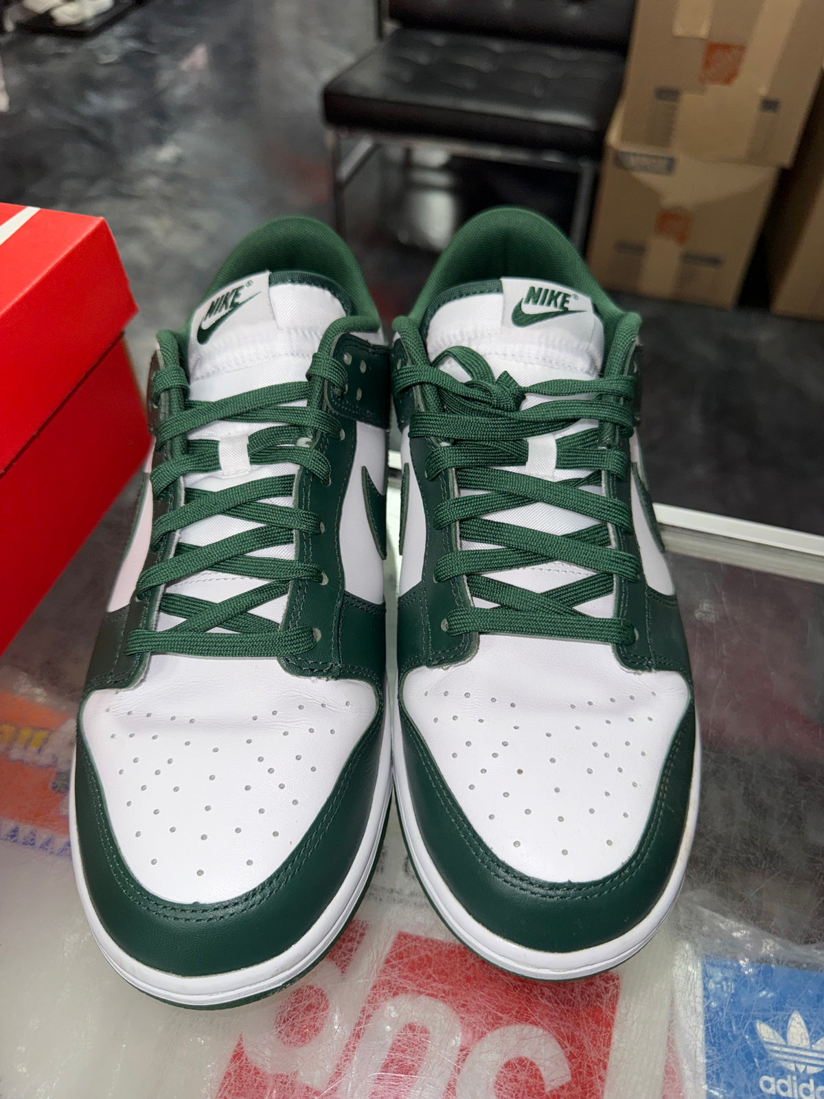 Nike Dunk Low Michigan State sneaker, pre-owned, size 10.5 – view 5