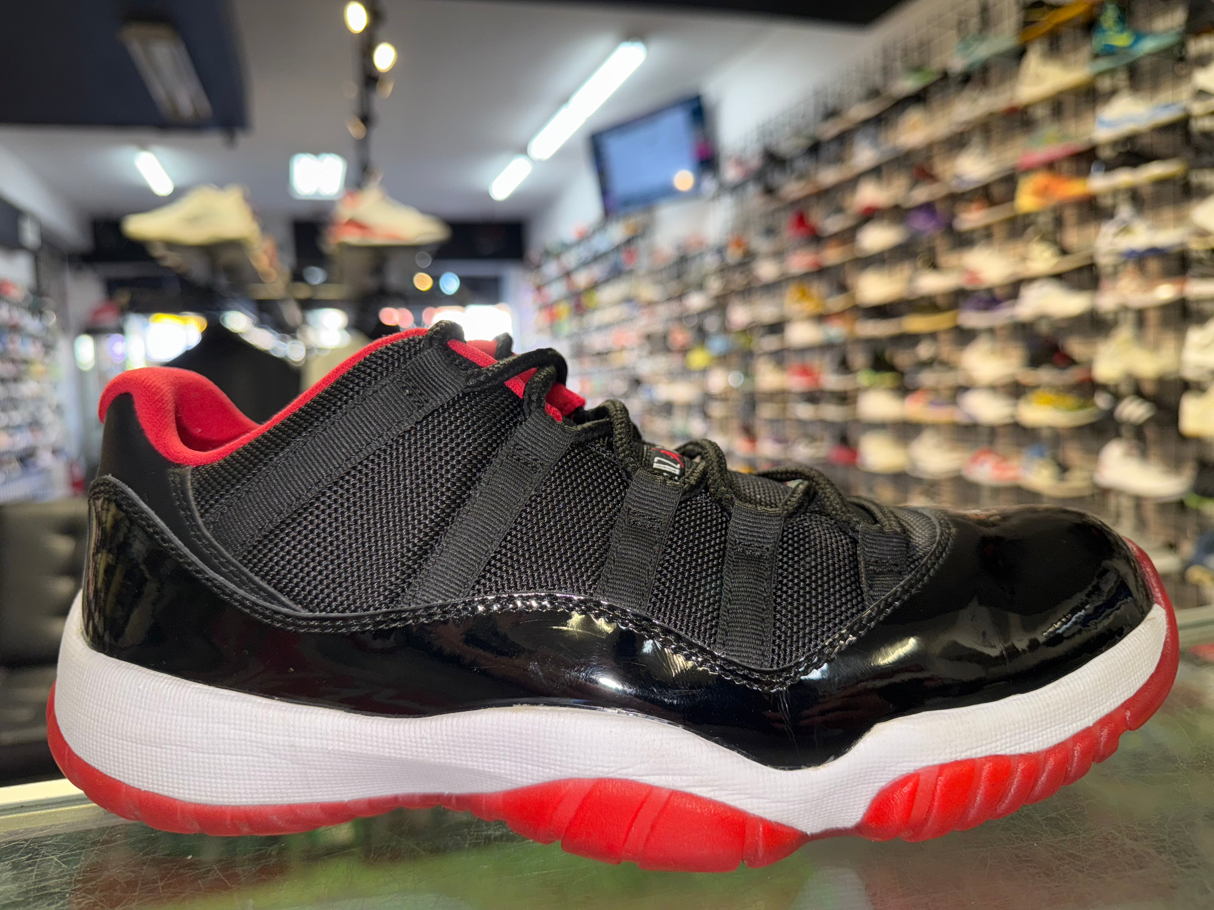 jordan 11 low size 9