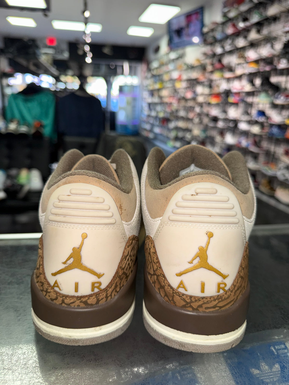 Air Jordan 3 Palomino sneaker, pre-owned, size 9.5 – view 6