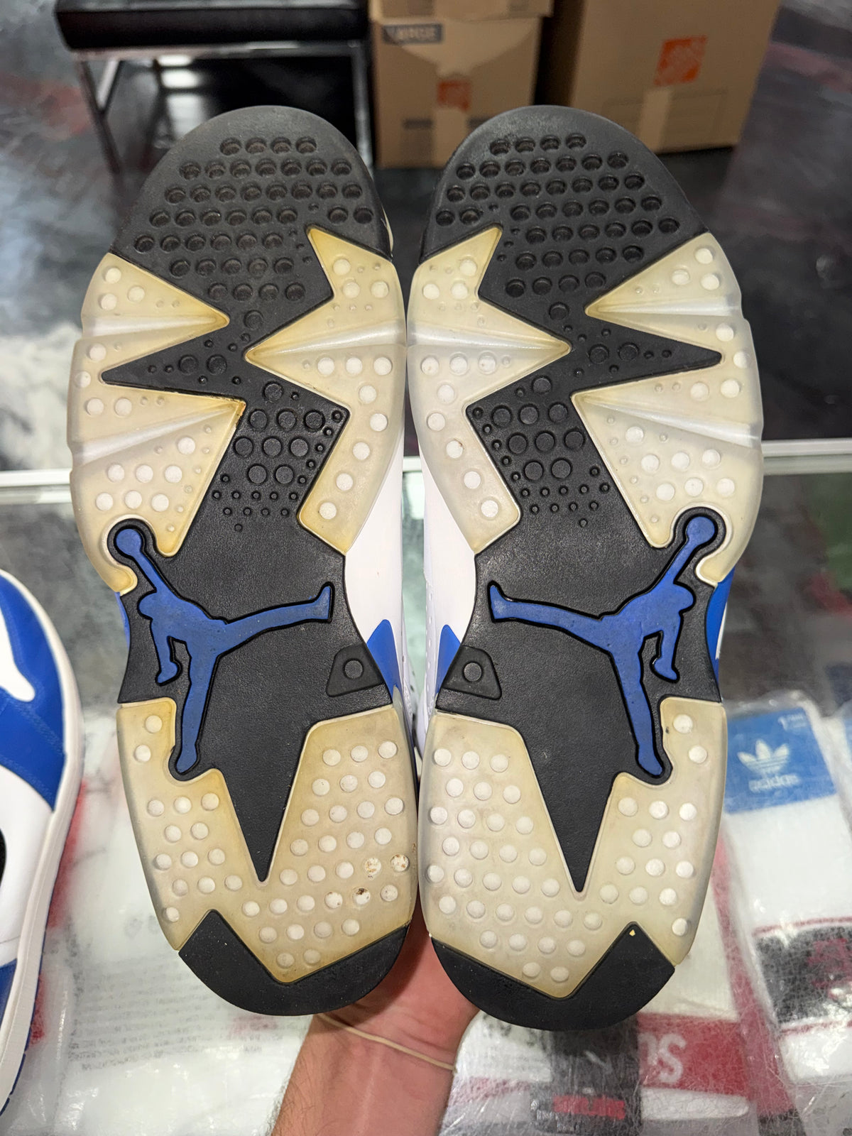 Air Jordan 6 Sport Blue sneaker, pre-owned, size 9 – view 7