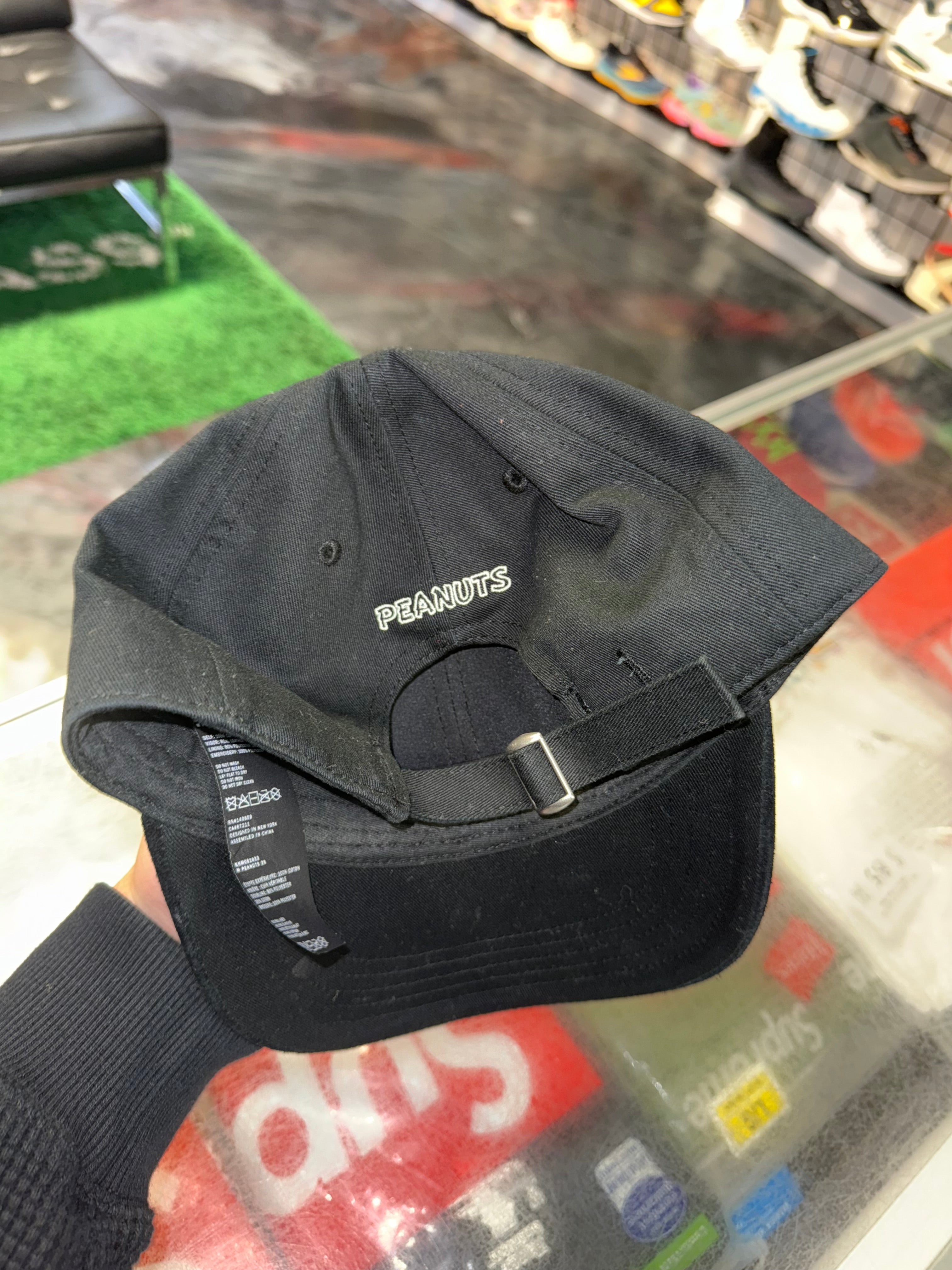 Size OS Kith x Peanuts Adjustable Hat “Black”