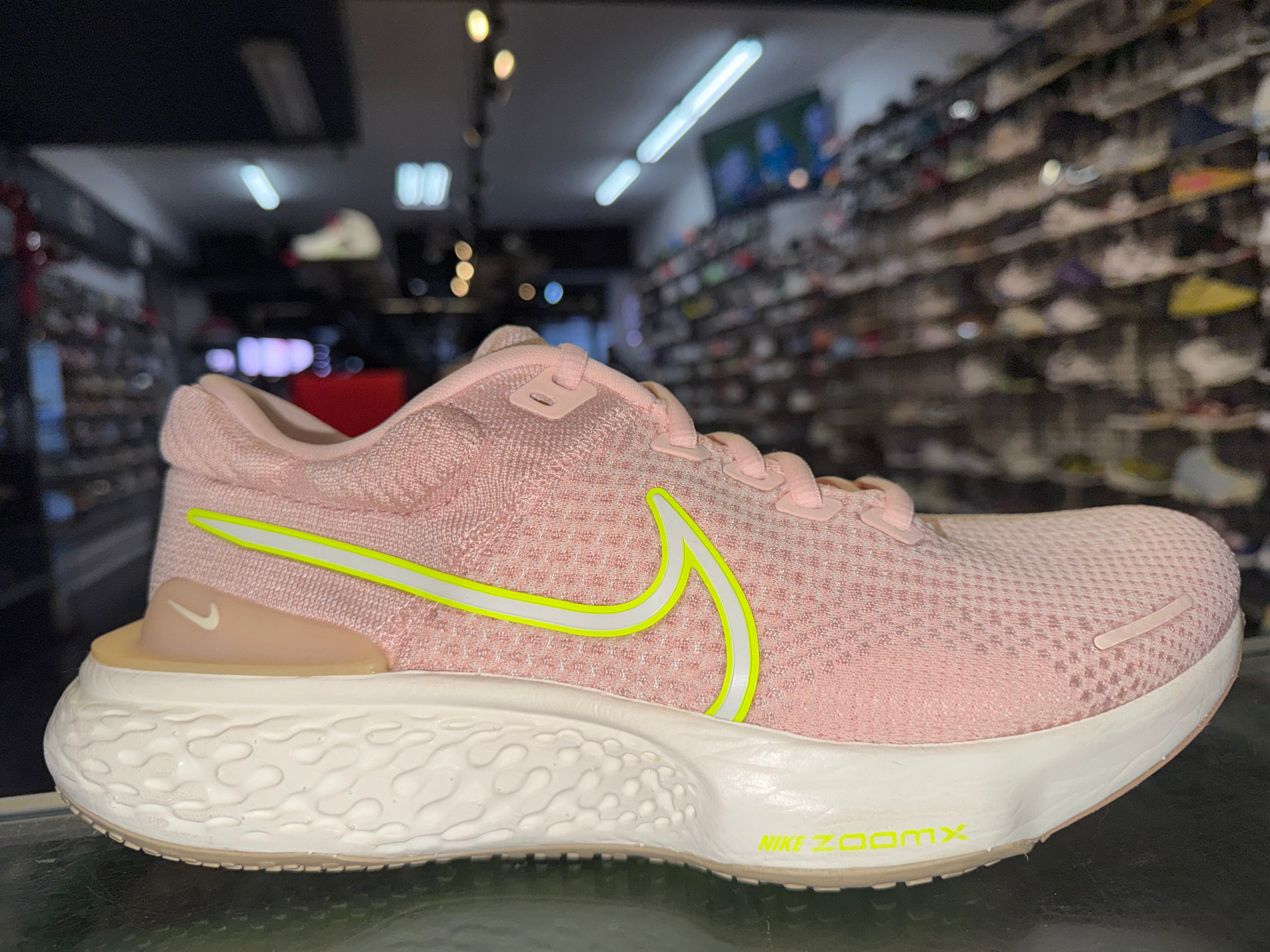 Size 10 (11.5W) ZoomX Invincible Run Flyknit 2 "Atmosphere Pink" Brand New