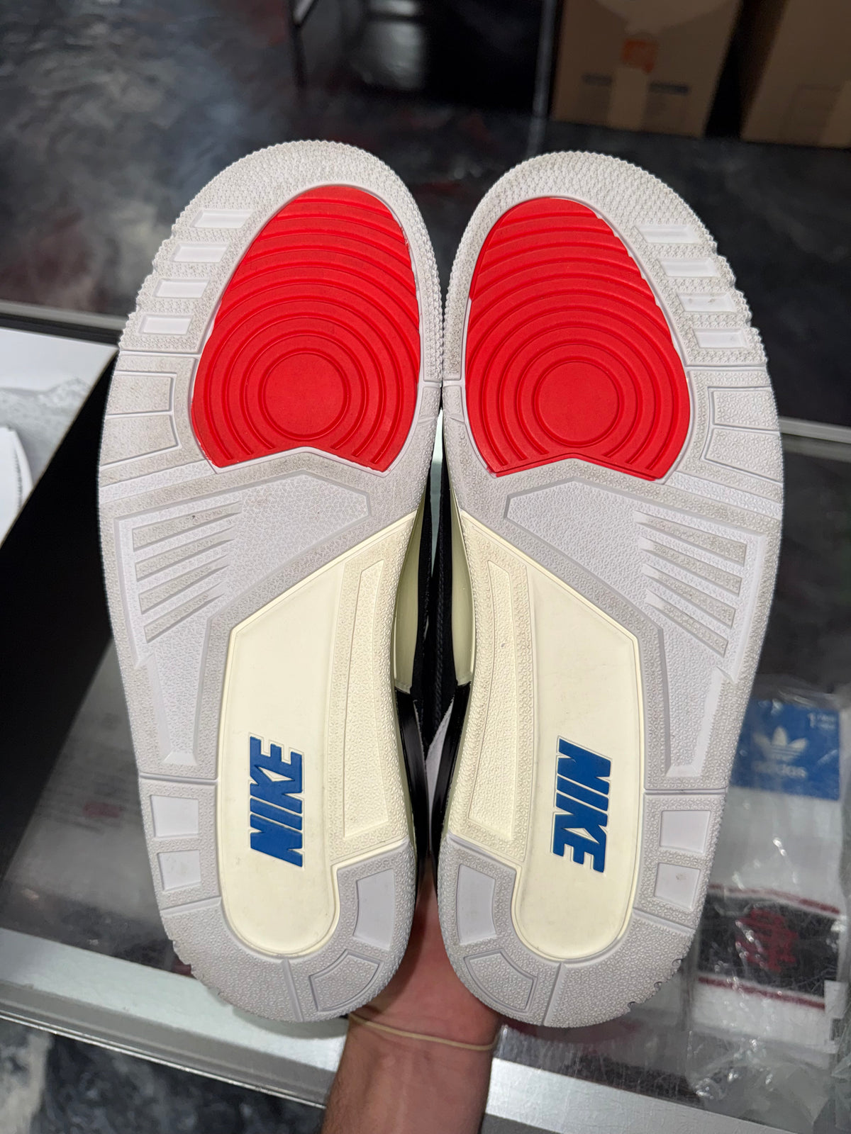 Air Jordan 3 Rare Air sneaker, pre-owned, size 10.5 – view 7