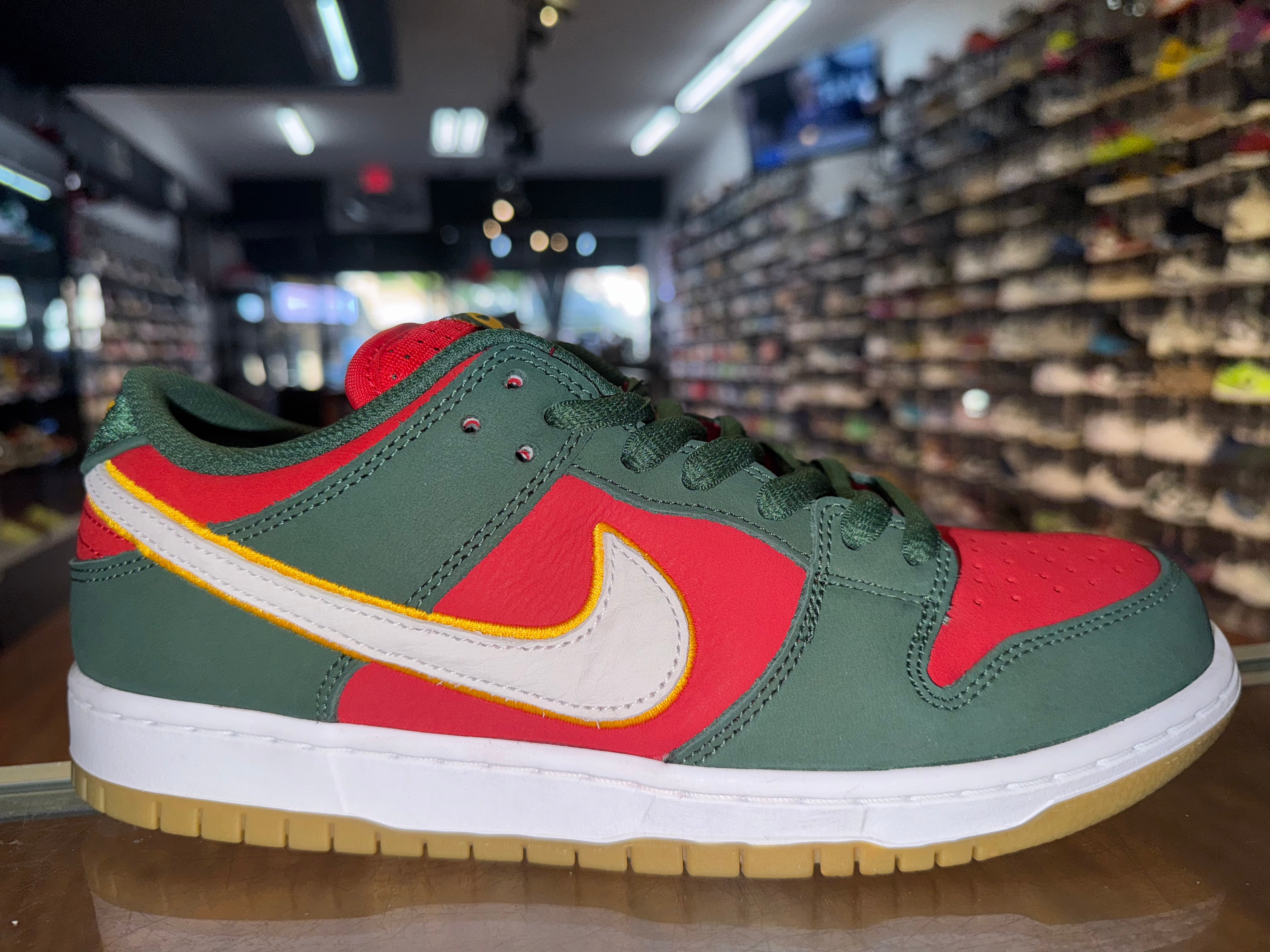 Size 9 Dunk Low SB "Seattle Supersonics" Brand New