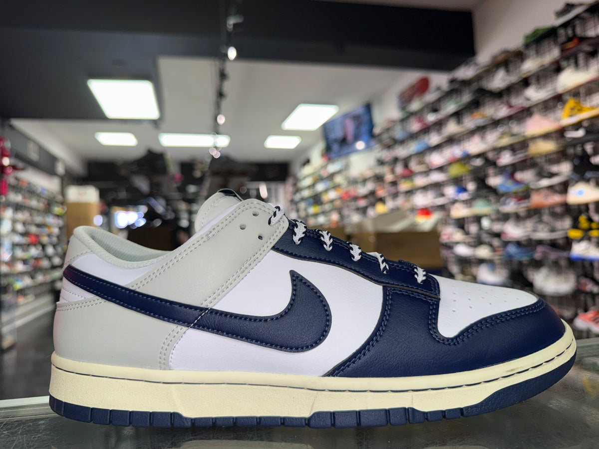 Nike Dunk Low New York Yankees sneaker, pre-owned, size 10.5