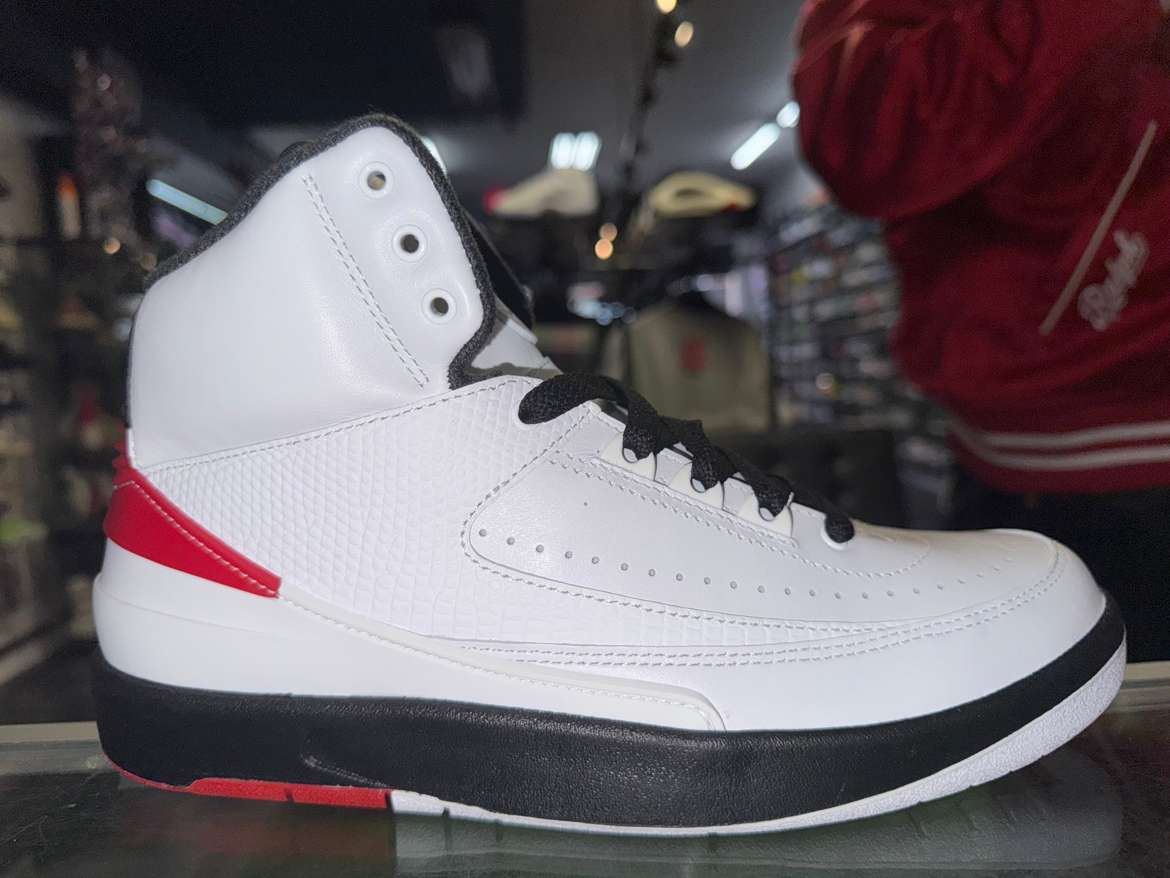 Size 7y Air Jordan 2 "Chicago" Brand New