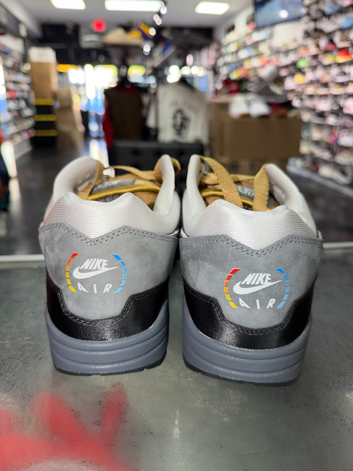 Nike Air Max 1 .SWOOSH Low Poly Big Head Mode sneaker, pre-owned, size 10.5 – view 6