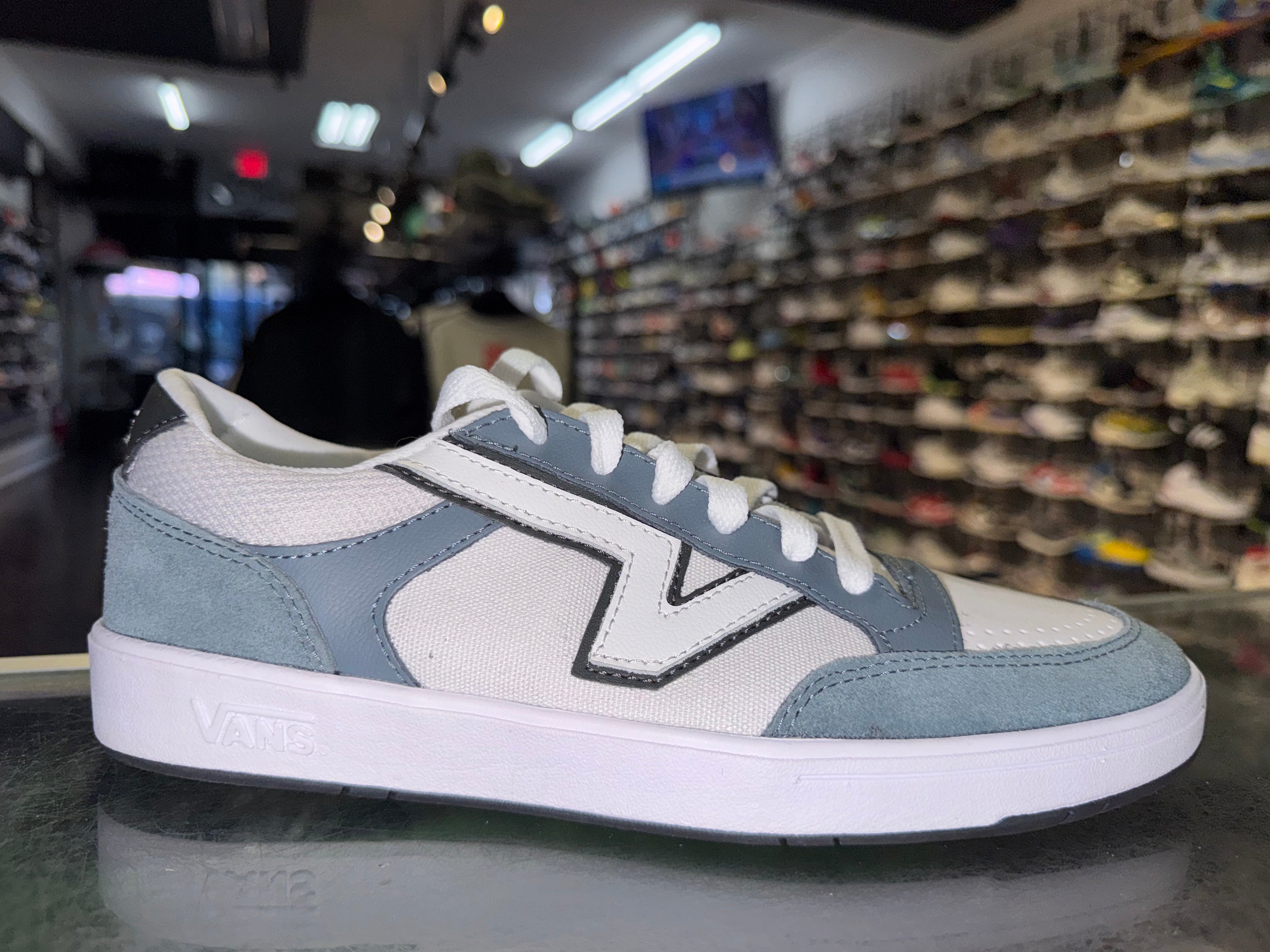 Size 8 Vans Lowland Comfycush "Freshman Blue" Brand New